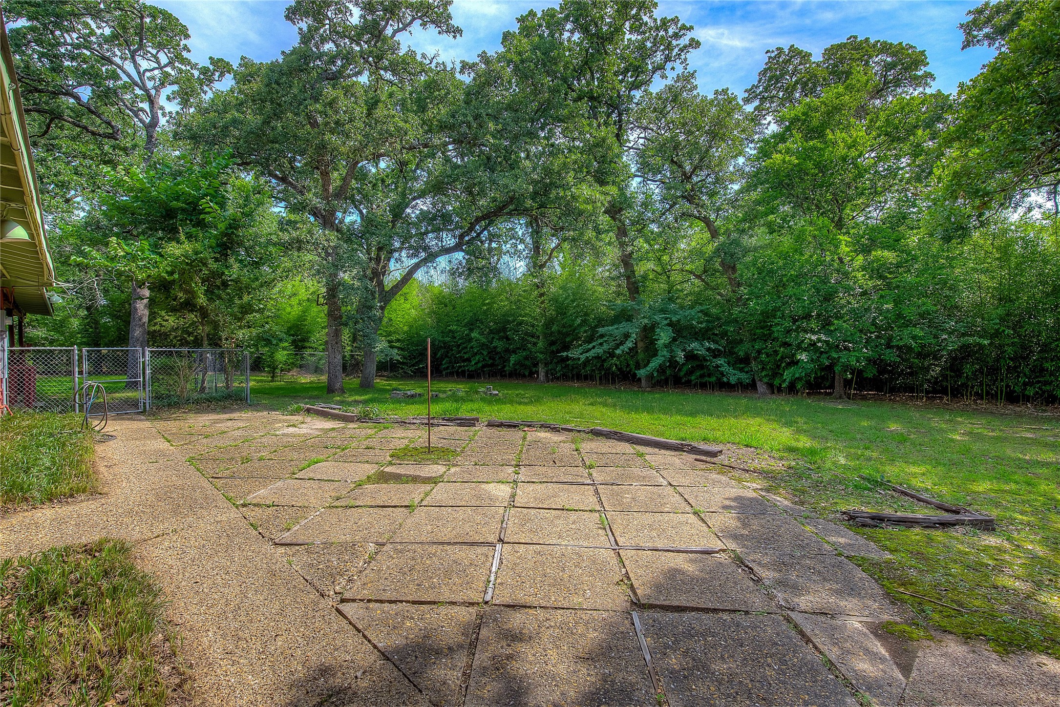 7 Oak Village Drive Greenville TX 75402