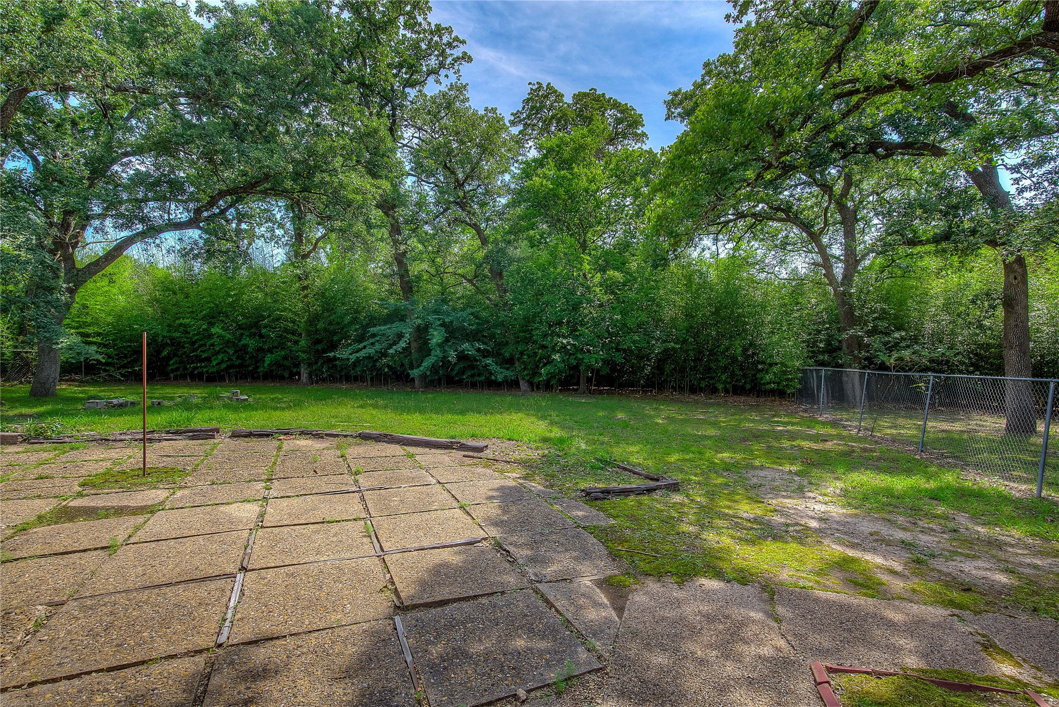 7 Oak Village Drive Greenville TX 75402