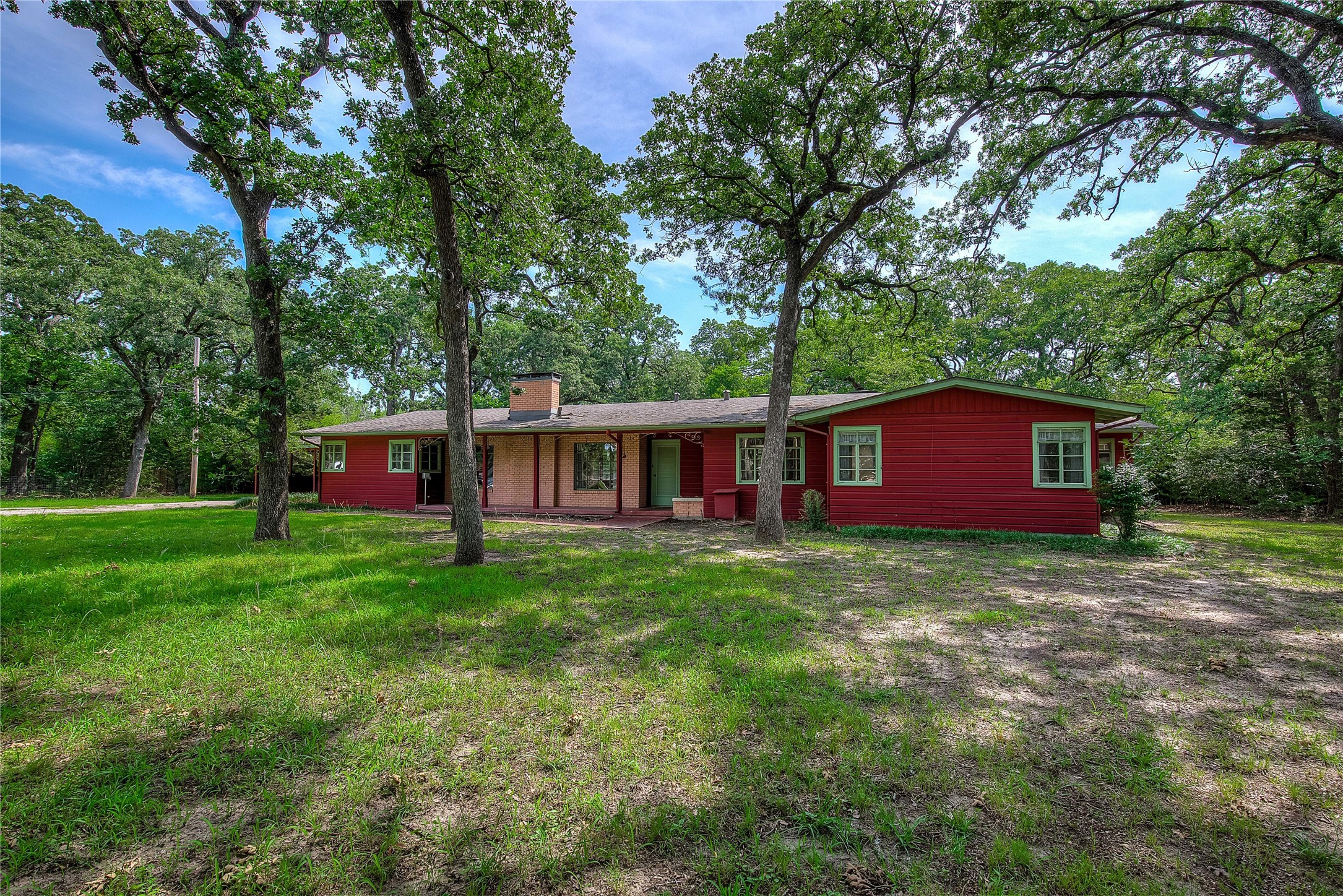 7 Oak Village Drive Greenville TX 75402