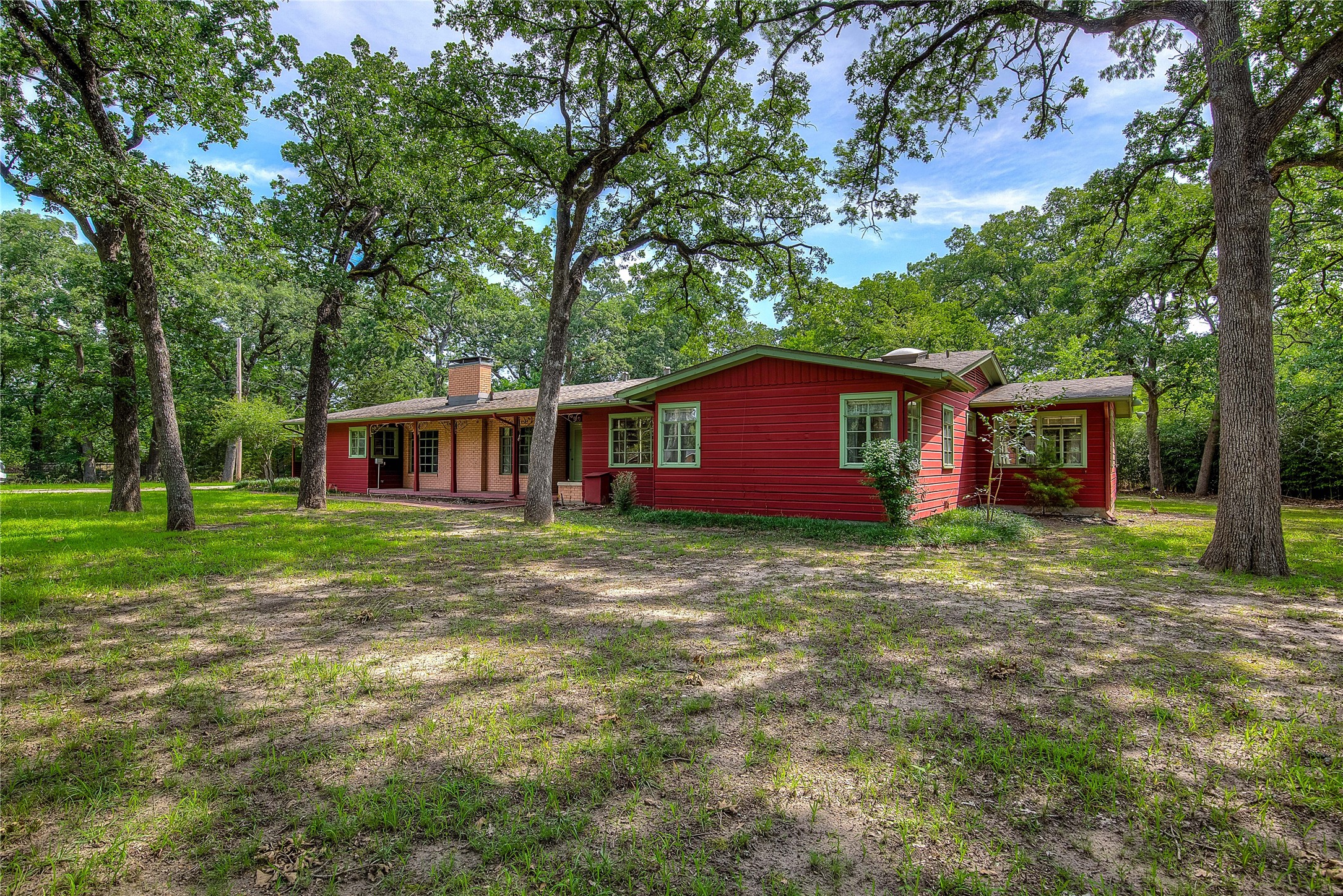 7 Oak Village Drive Greenville TX 75402