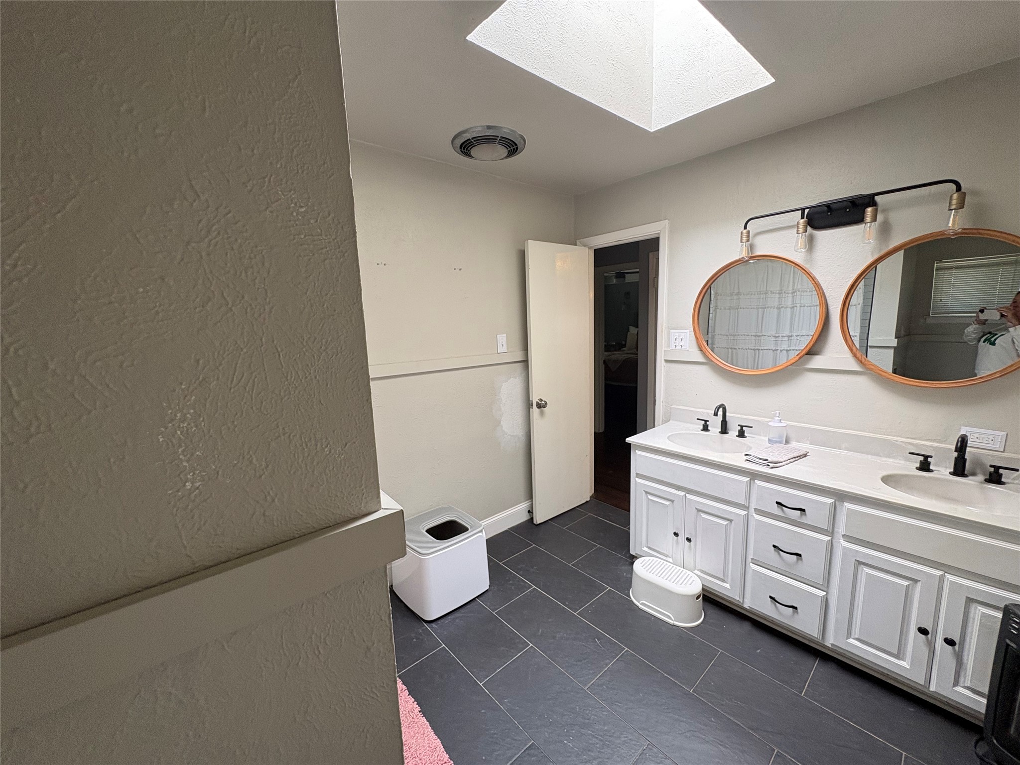 1121 Wade Drive Bedford TX 76022