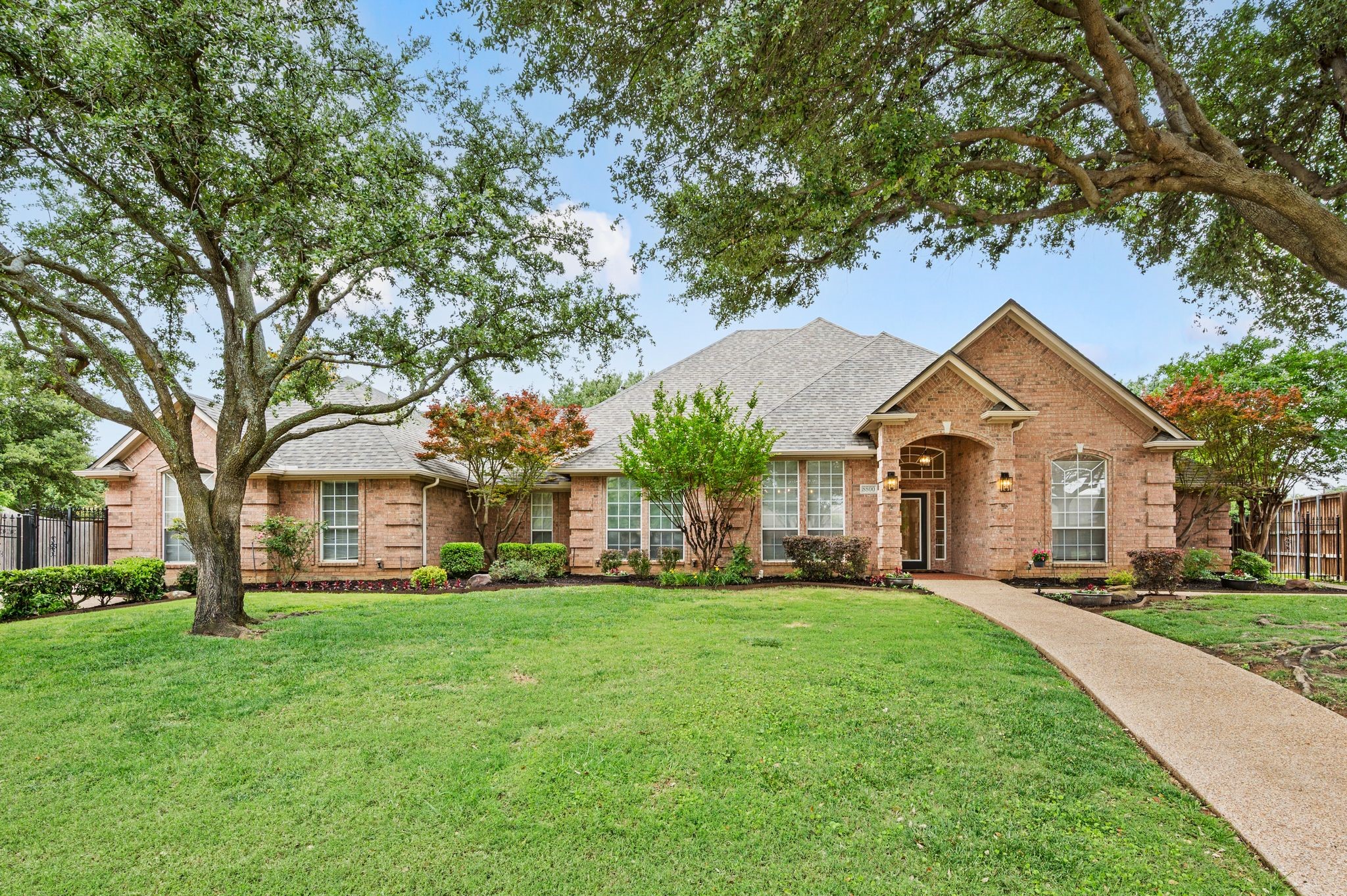 8800 Thornway Drive North Richland Hills TX 76182