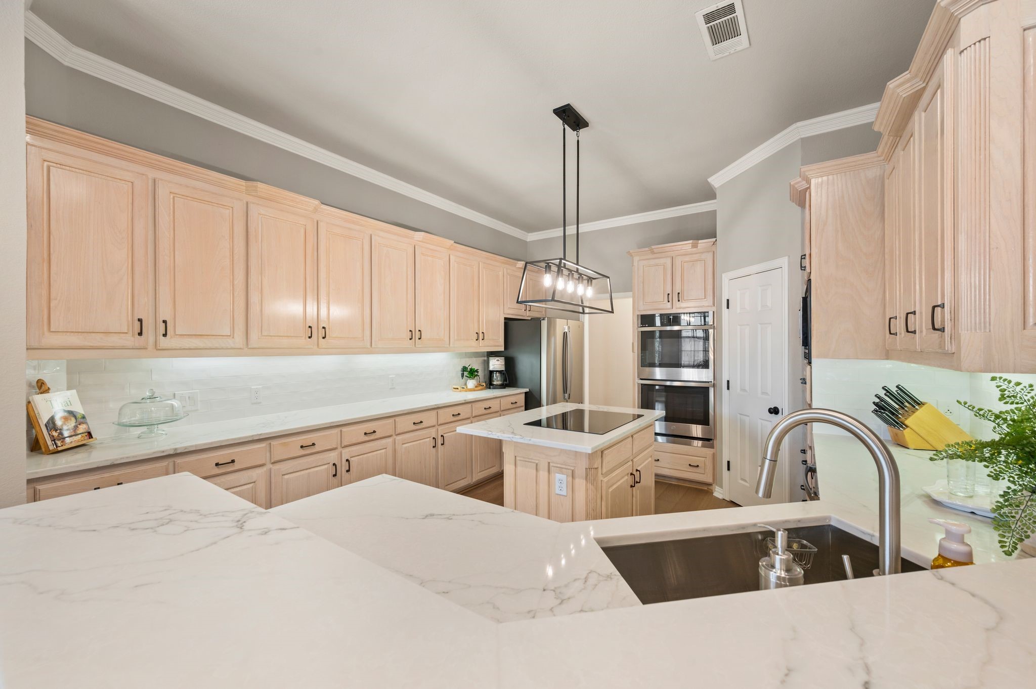 8800 Thornway Drive North Richland Hills TX 76182