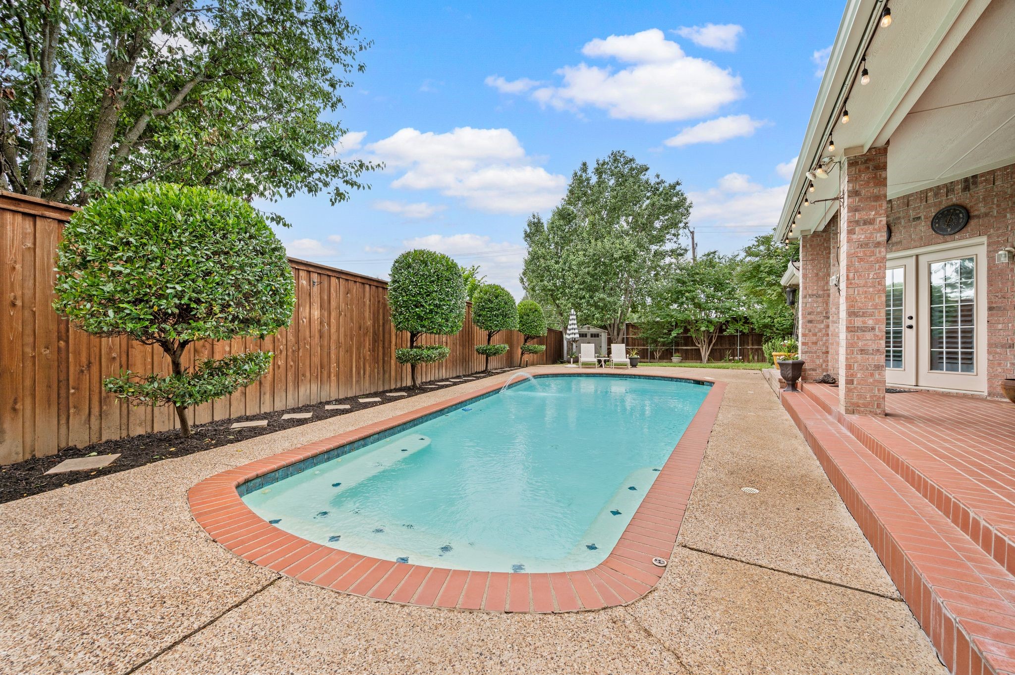 8800 Thornway Drive North Richland Hills TX 76182