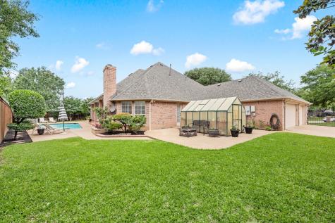 8800 Thornway Drive North Richland Hills TX 76182