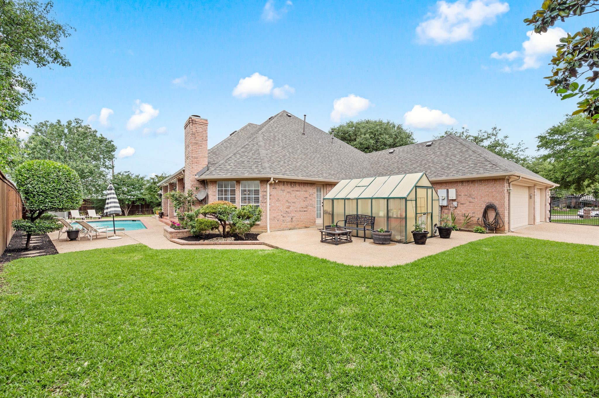 8800 Thornway Drive North Richland Hills TX 76182