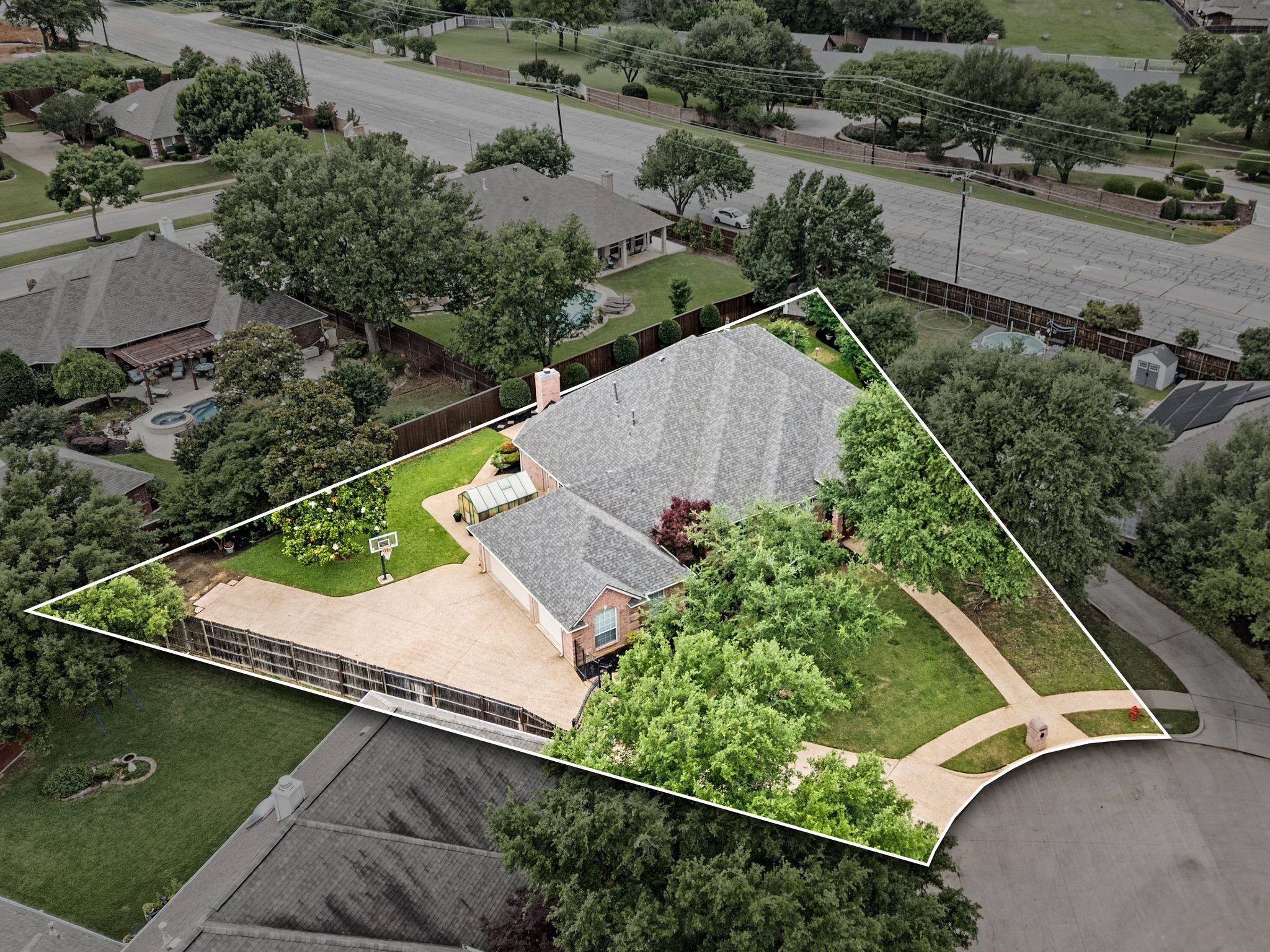 8800 Thornway Drive North Richland Hills TX 76182