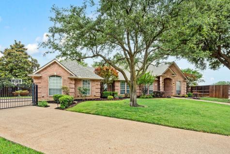 8800 Thornway Drive North Richland Hills TX 76182