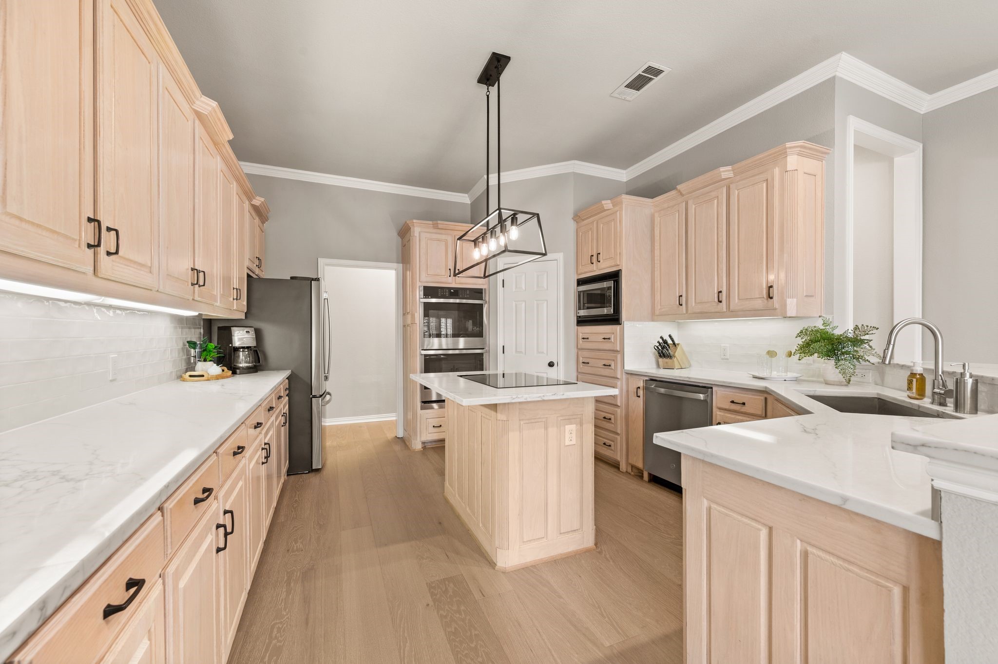 8800 Thornway Drive North Richland Hills TX 76182