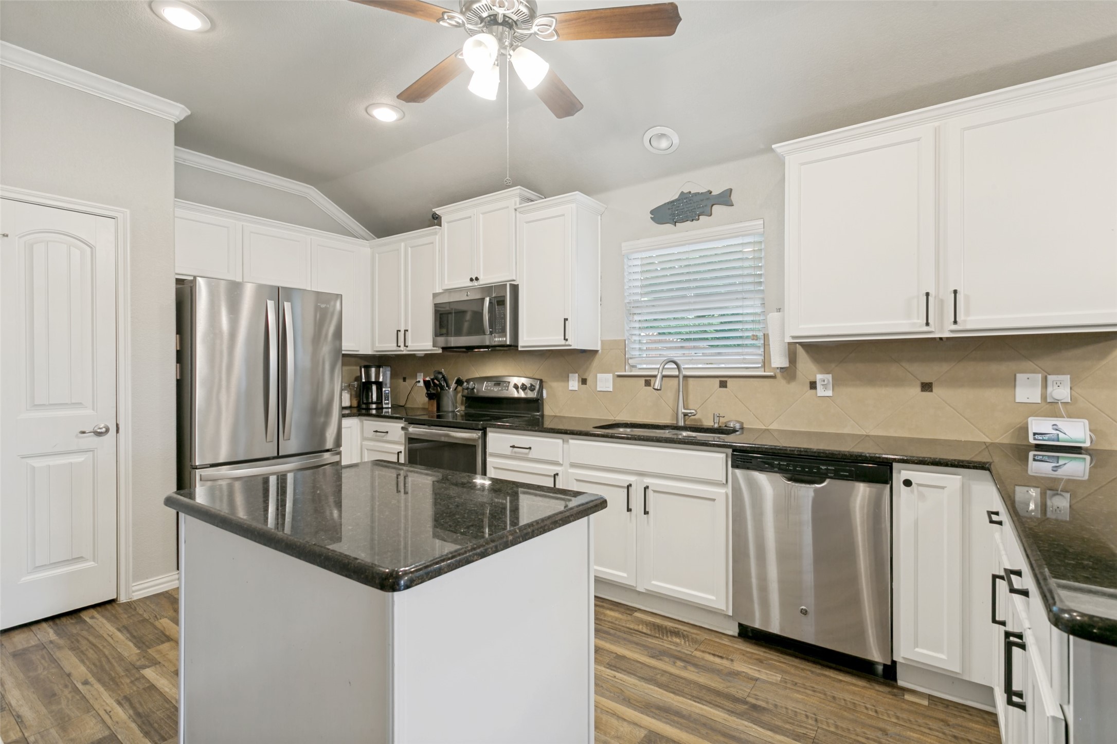 8701 Yosemite Cross Roads TX 76227