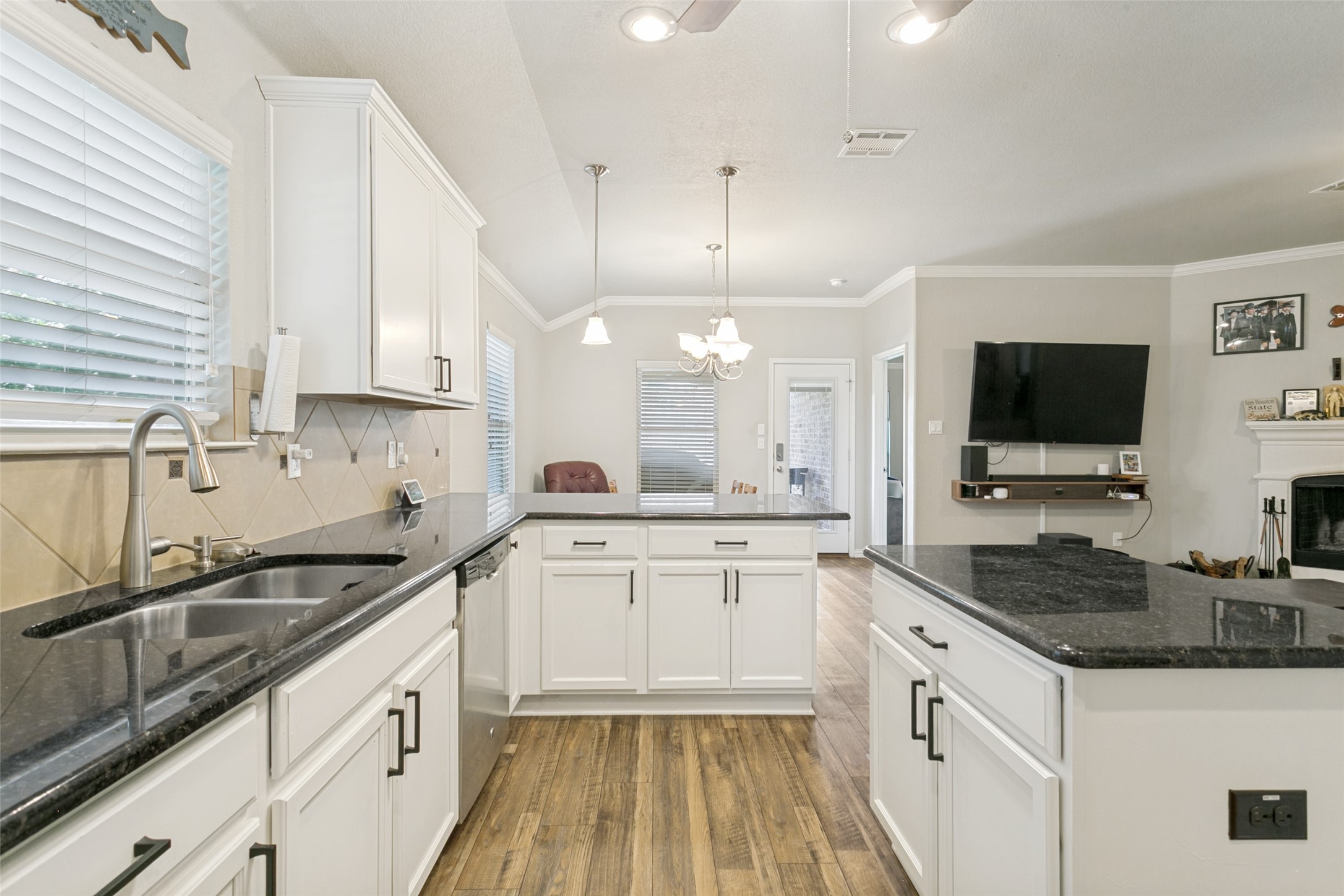 8701 Yosemite Cross Roads TX 76227