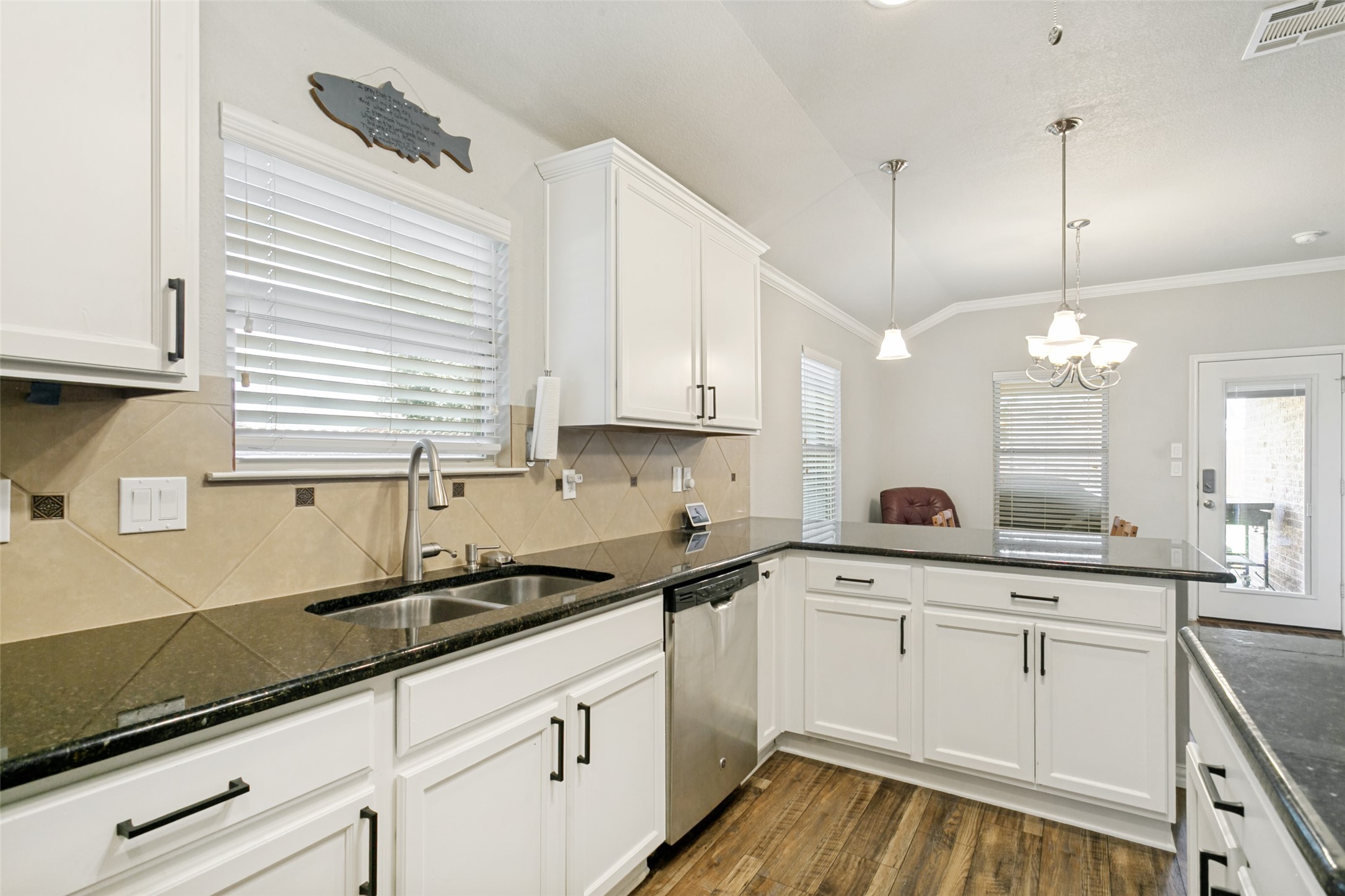 8701 Yosemite Cross Roads TX 76227