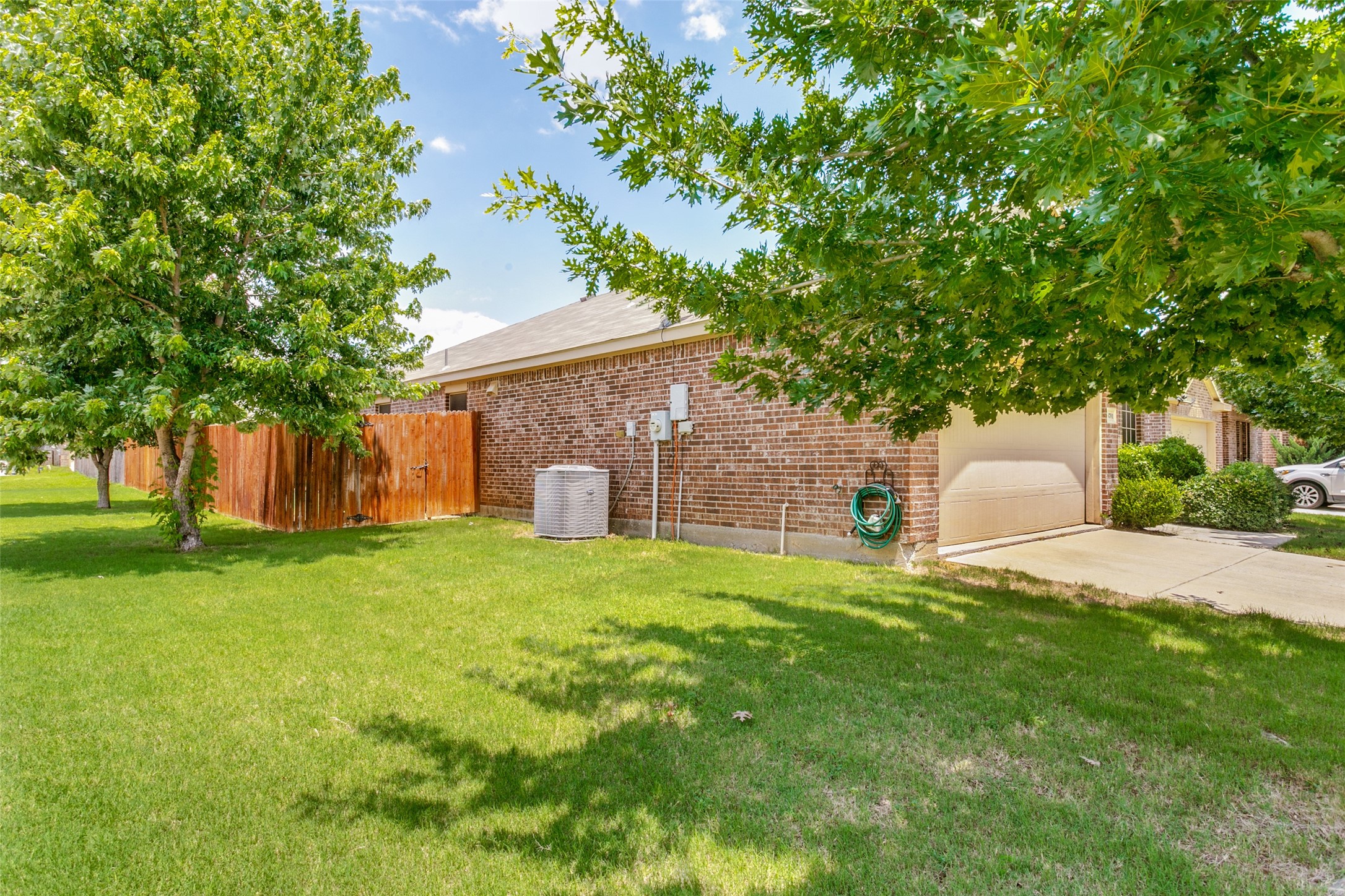 8701 Yosemite Cross Roads TX 76227