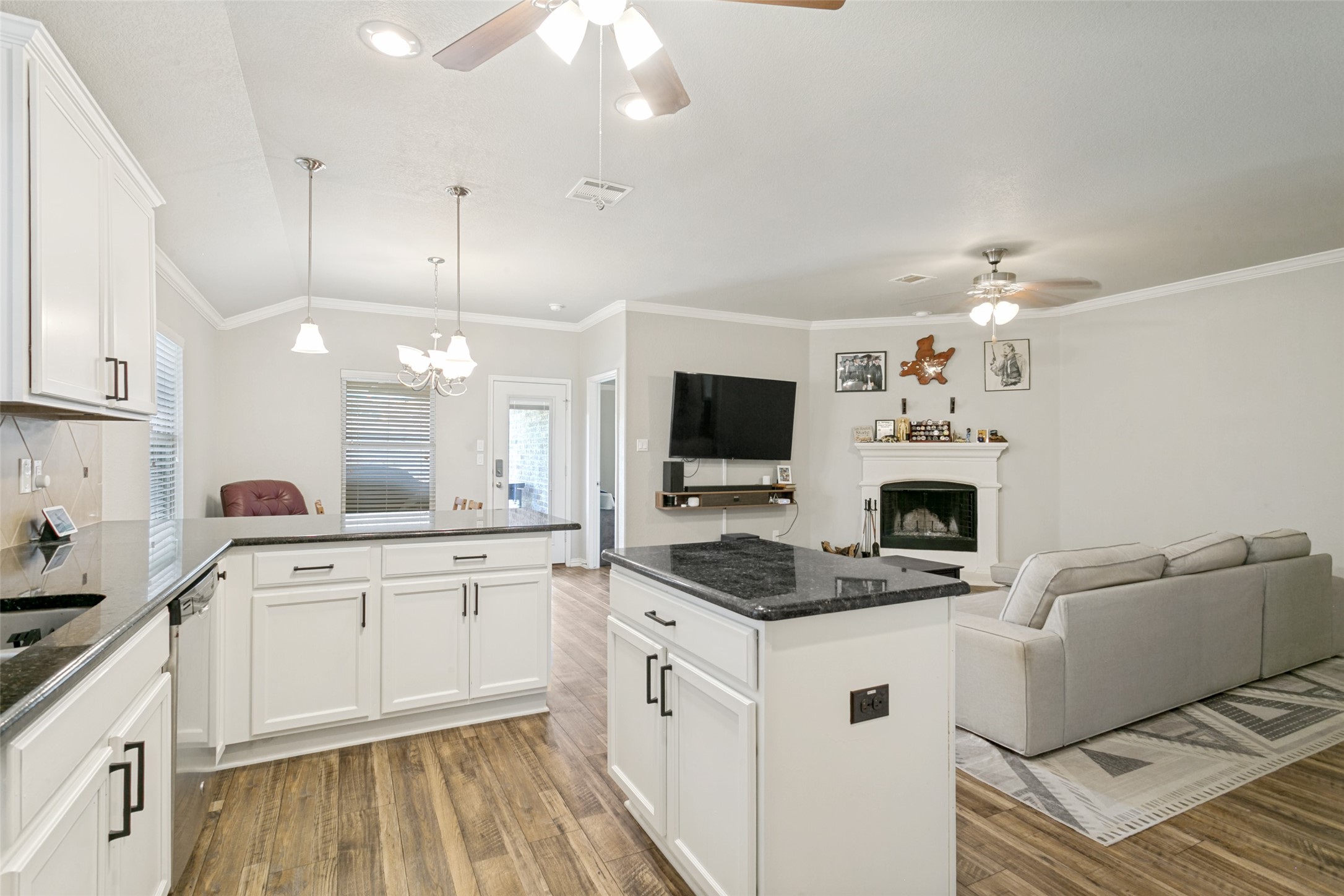 8701 Yosemite Cross Roads TX 76227