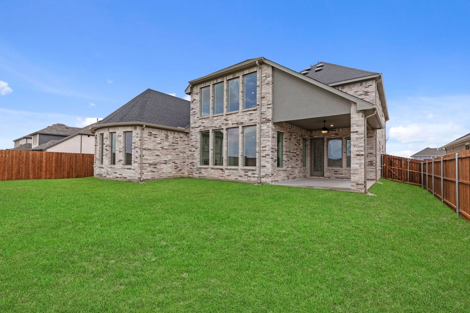 1124 Hitching Post Way Oak Point TX 75068