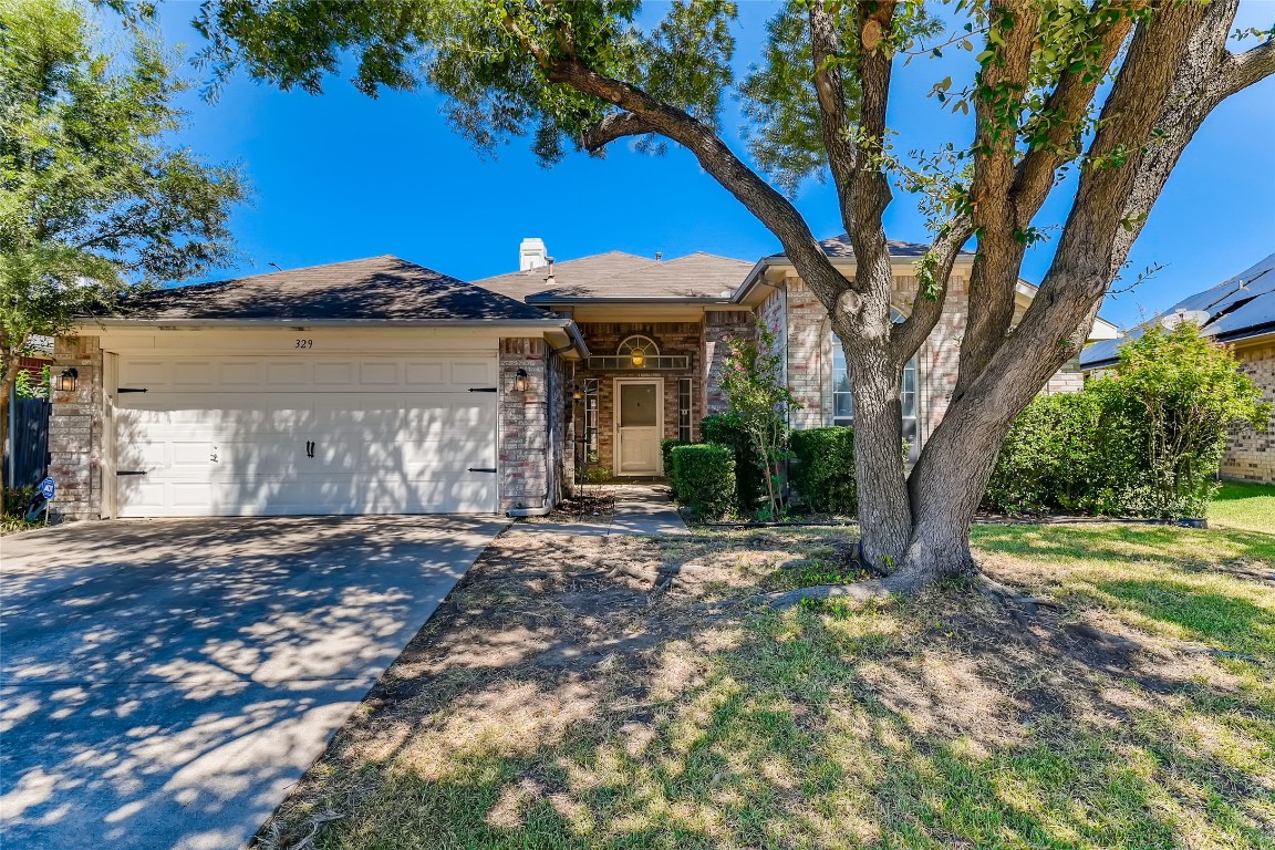329 Crestview Drive Arlington TX 76018