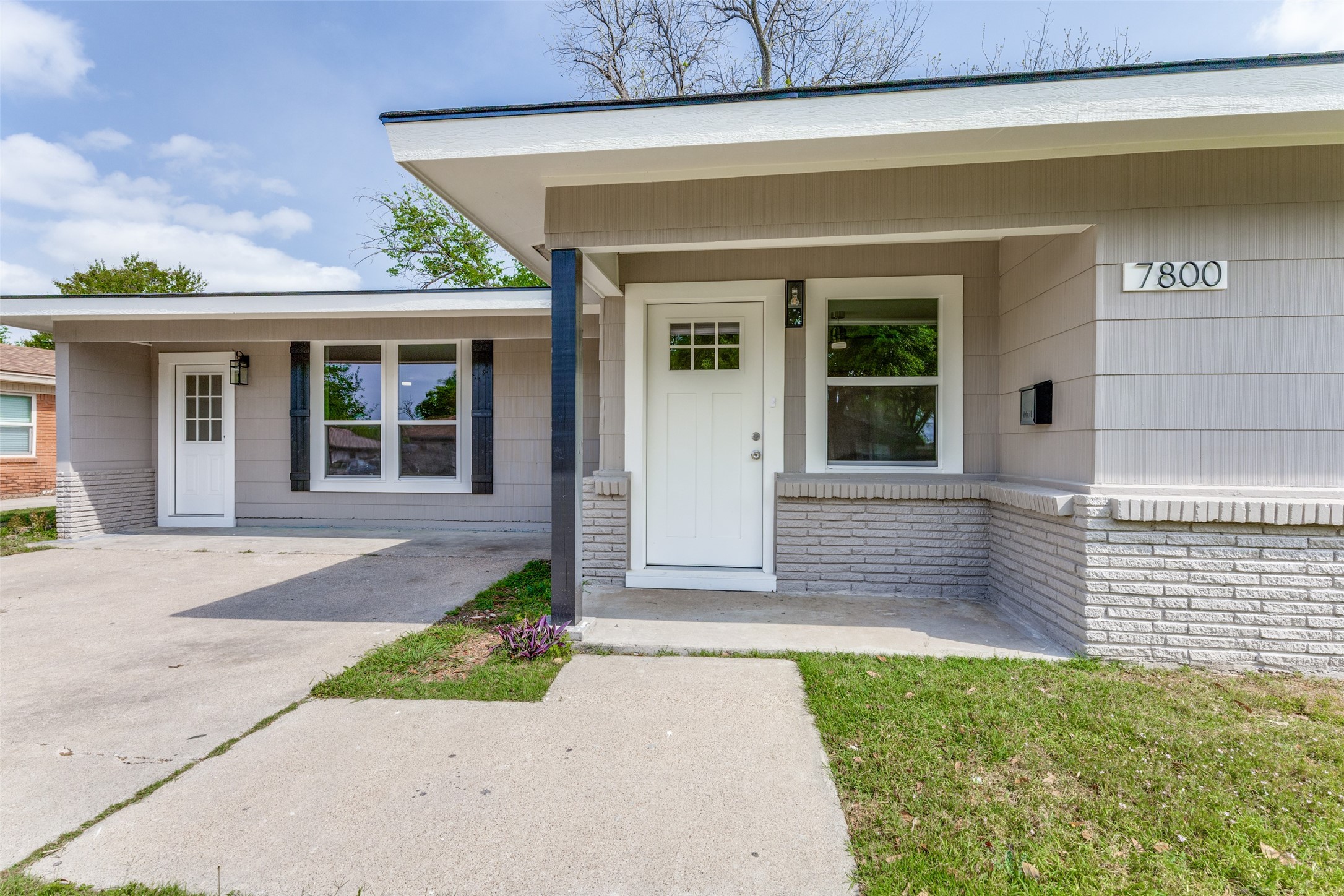 7800 Gaston Avenue Fort Worth TX 76116