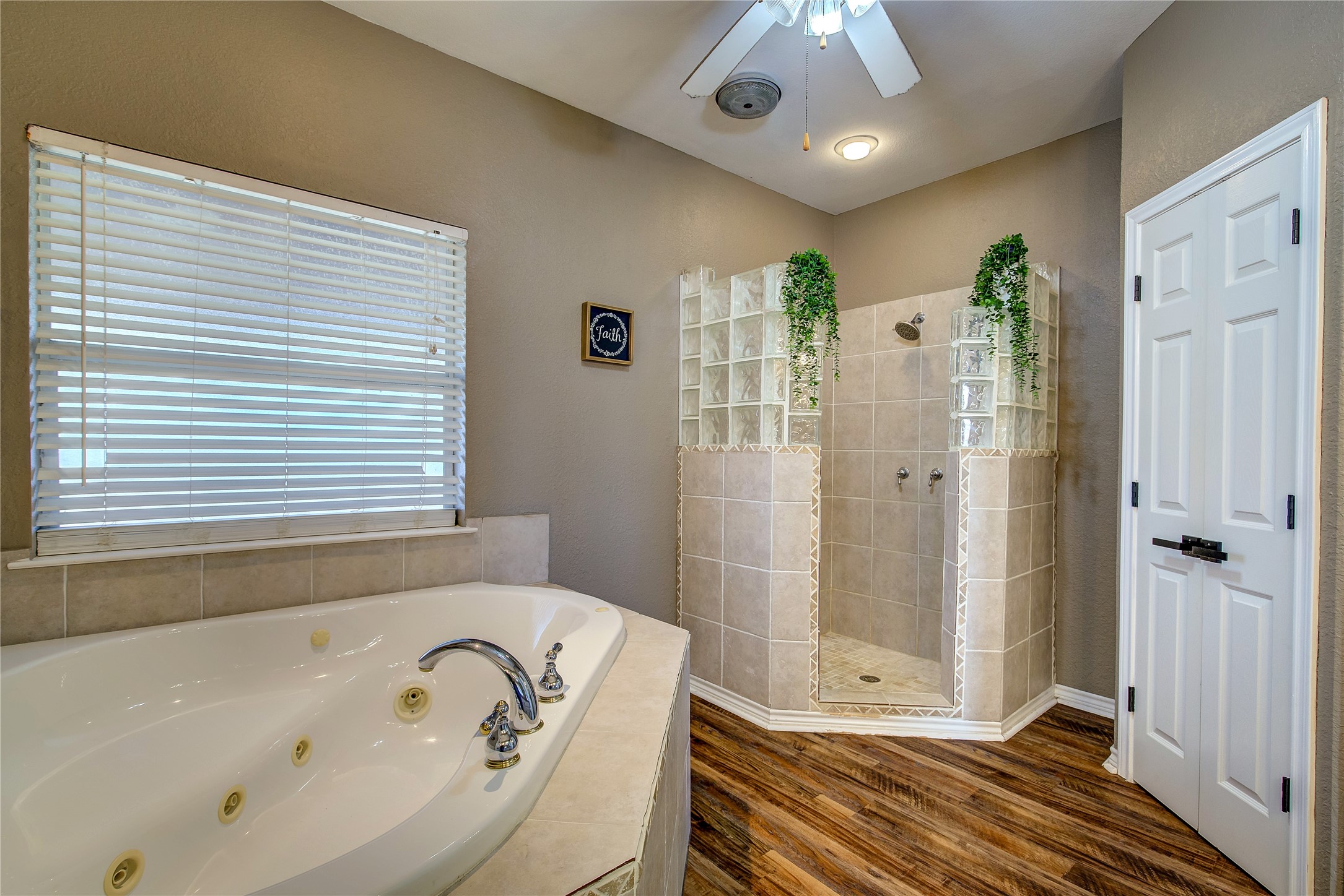 5611 County Road 4705 Commerce TX 75428
