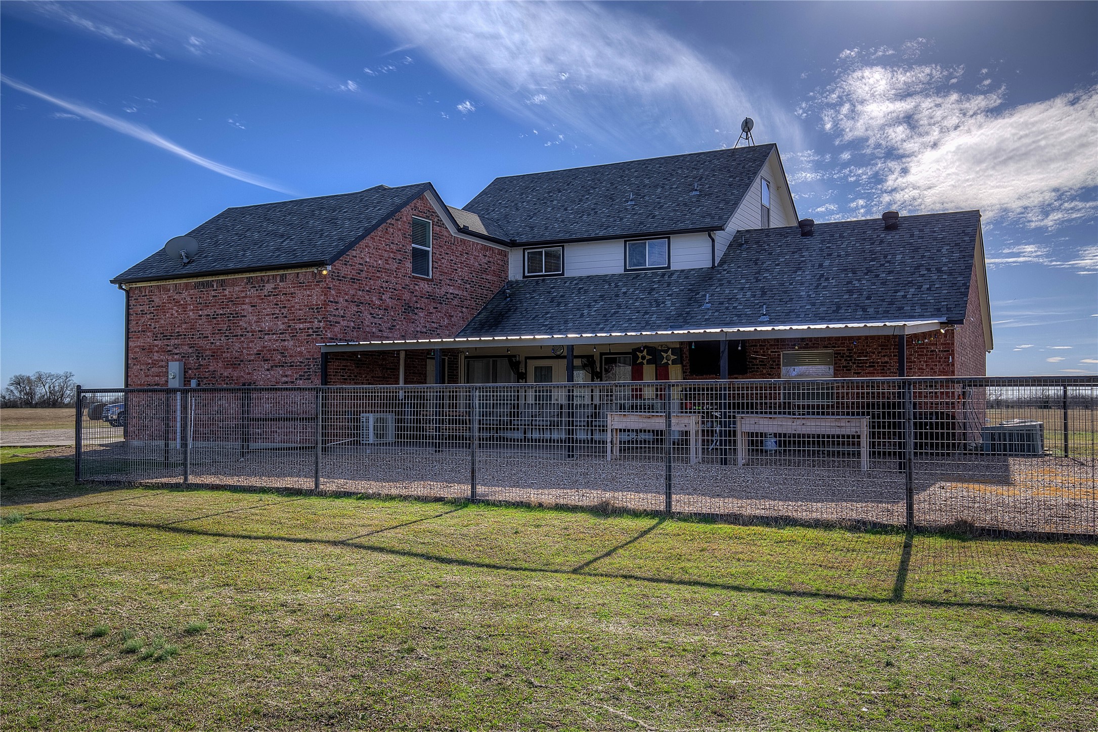 5611 County Road 4705 Commerce TX 75428