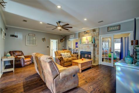 5611 County Road 4705 Commerce TX 75428