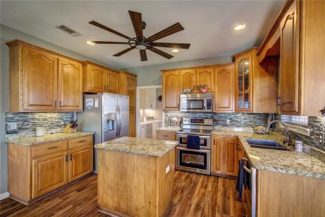 5611 County Road 4705 Commerce TX 75428