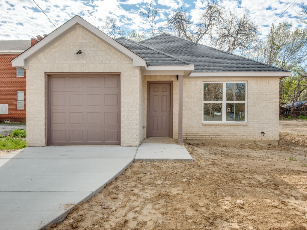 2414 Metropolitan Avenue Dallas TX 75215