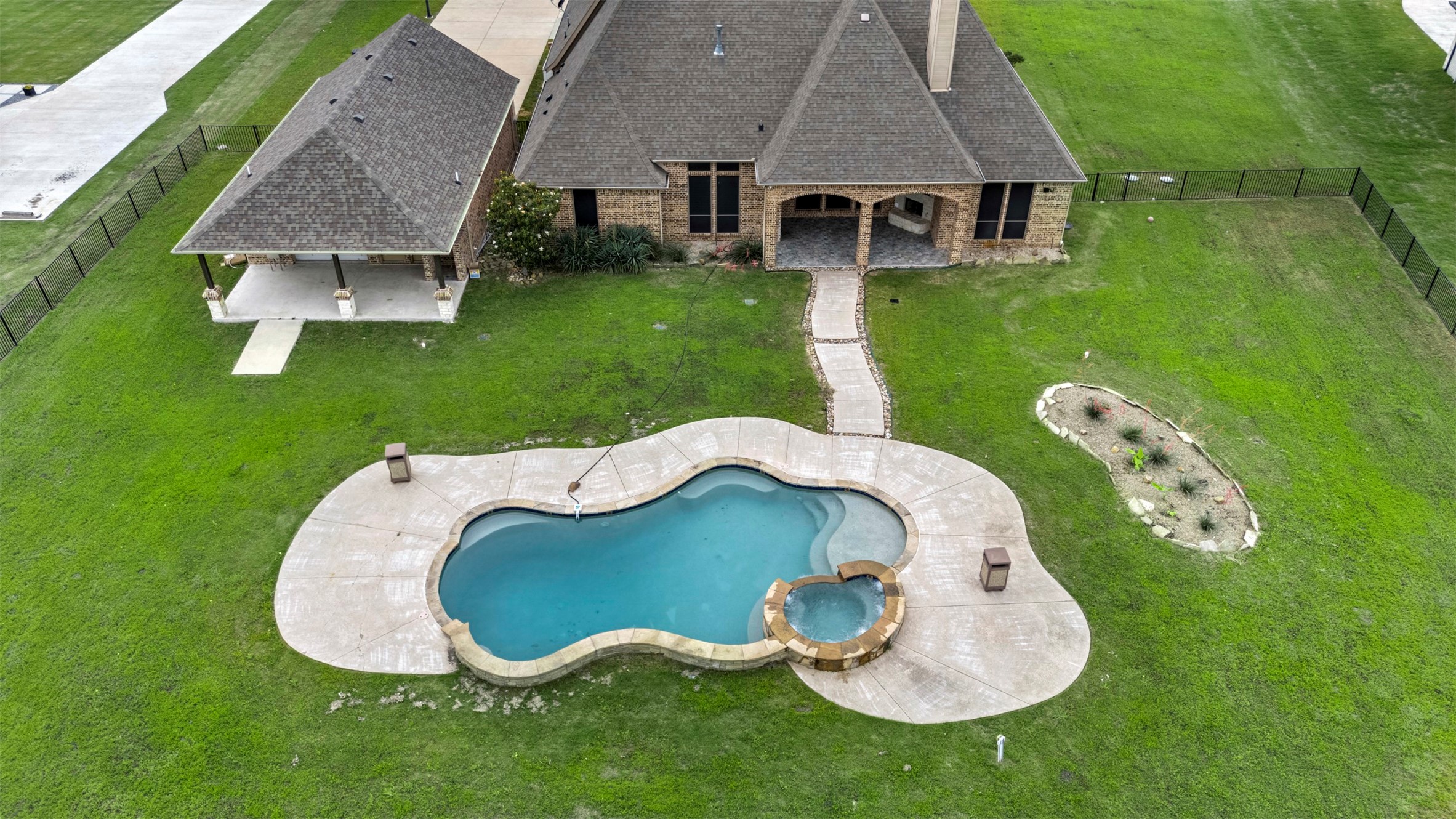 2135 Lake Estates Drive Rockwall TX 75032