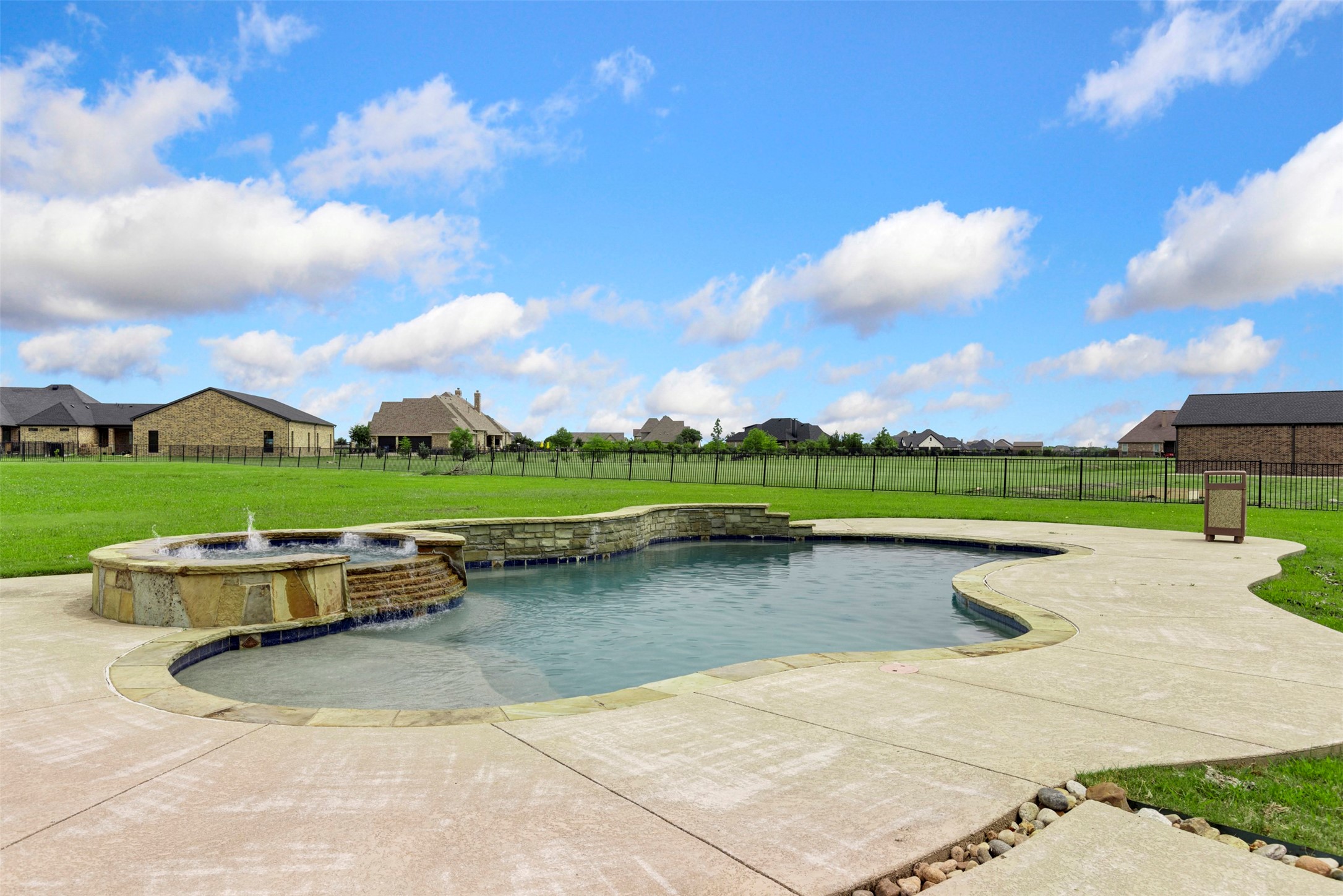 2135 Lake Estates Drive Rockwall TX 75032