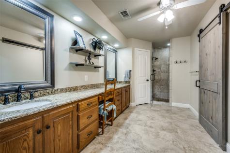 104 Brookview Drive Decatur TX 76234