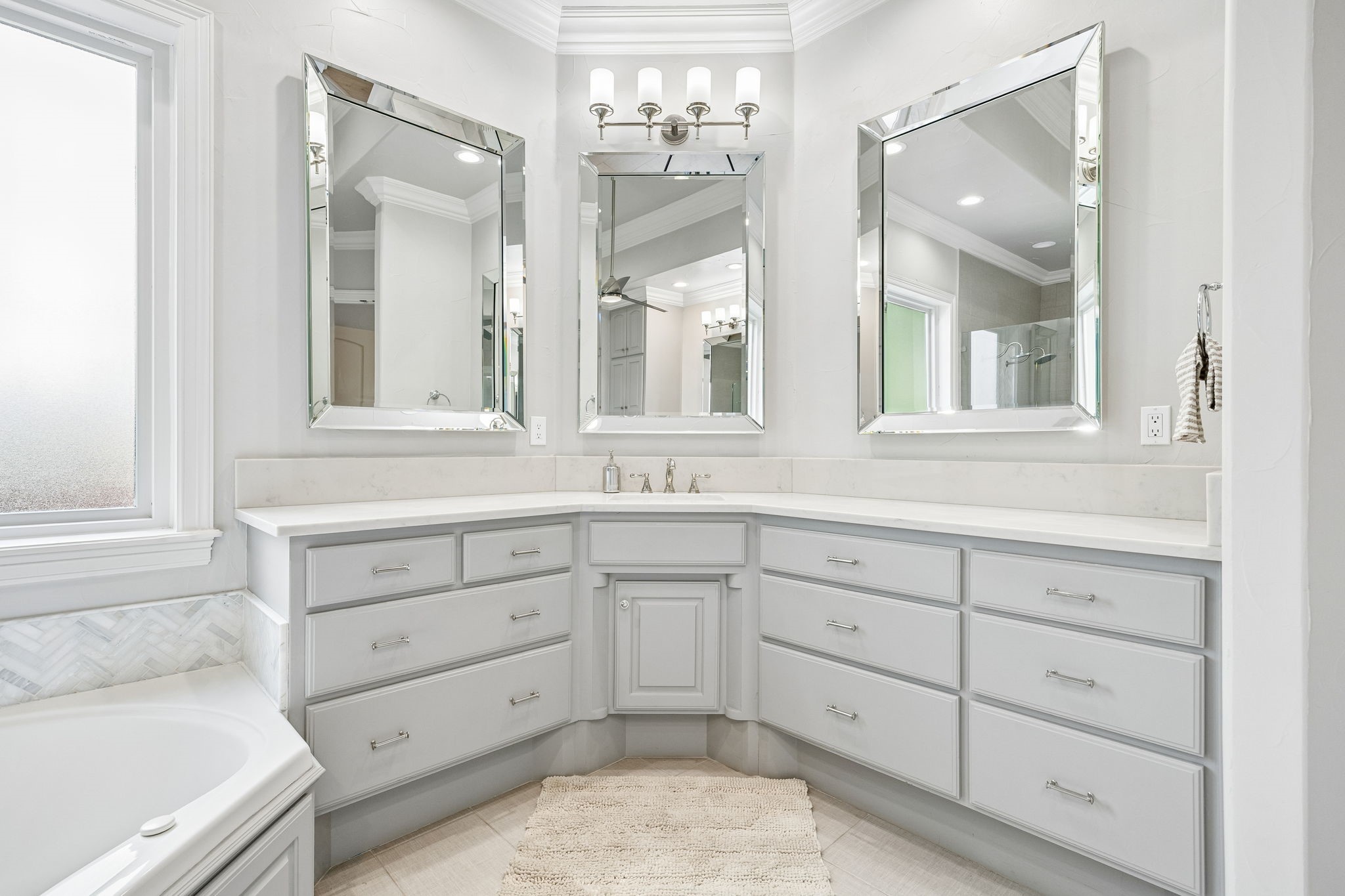 1420 Laurel Lane Southlake TX 76092
