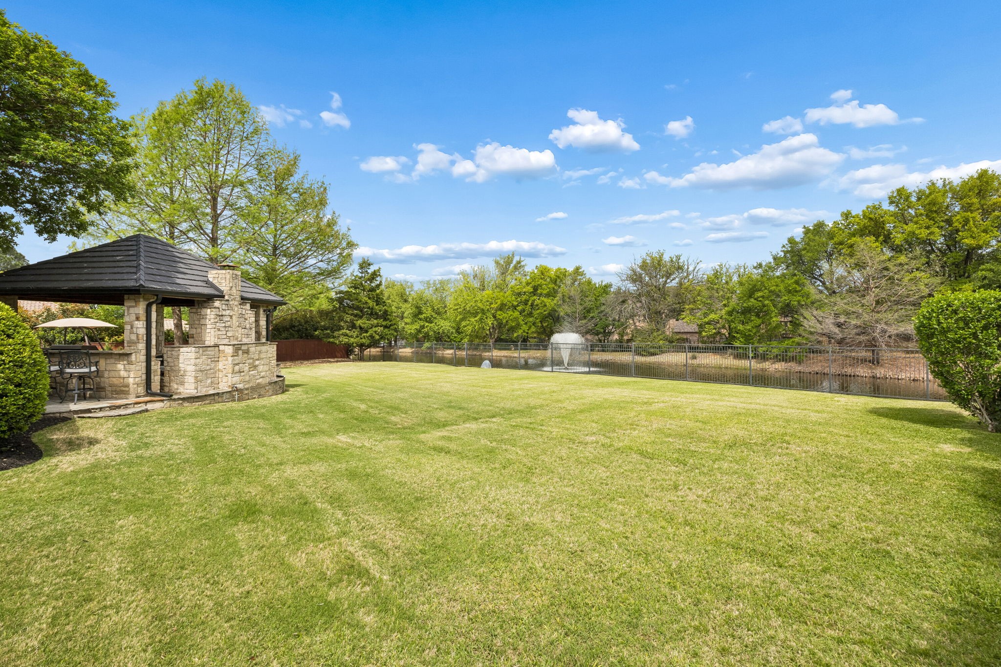 1420 Laurel Lane Southlake TX 76092