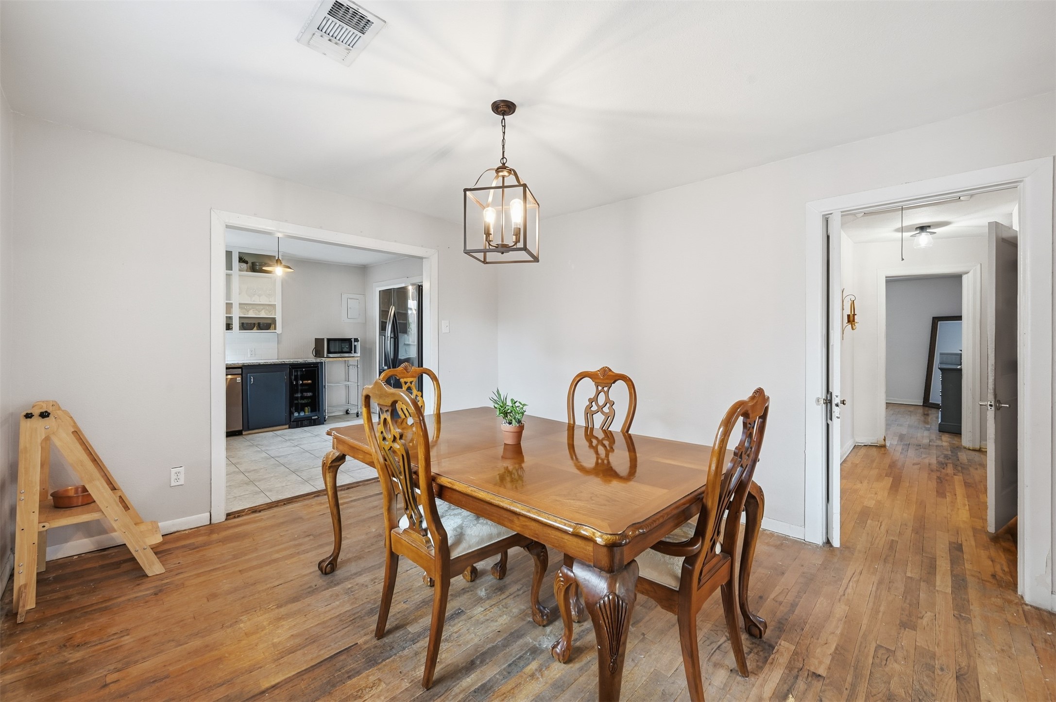 2129 Cardinal Lane Fort Worth TX 76111