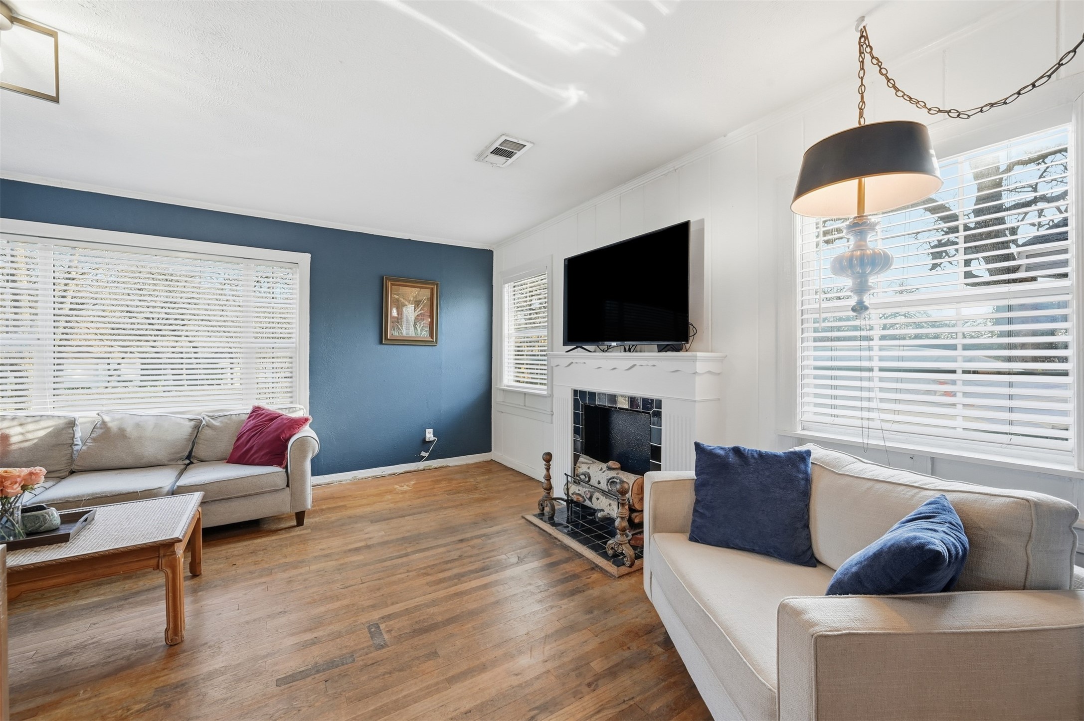 2129 Cardinal Lane Fort Worth TX 76111