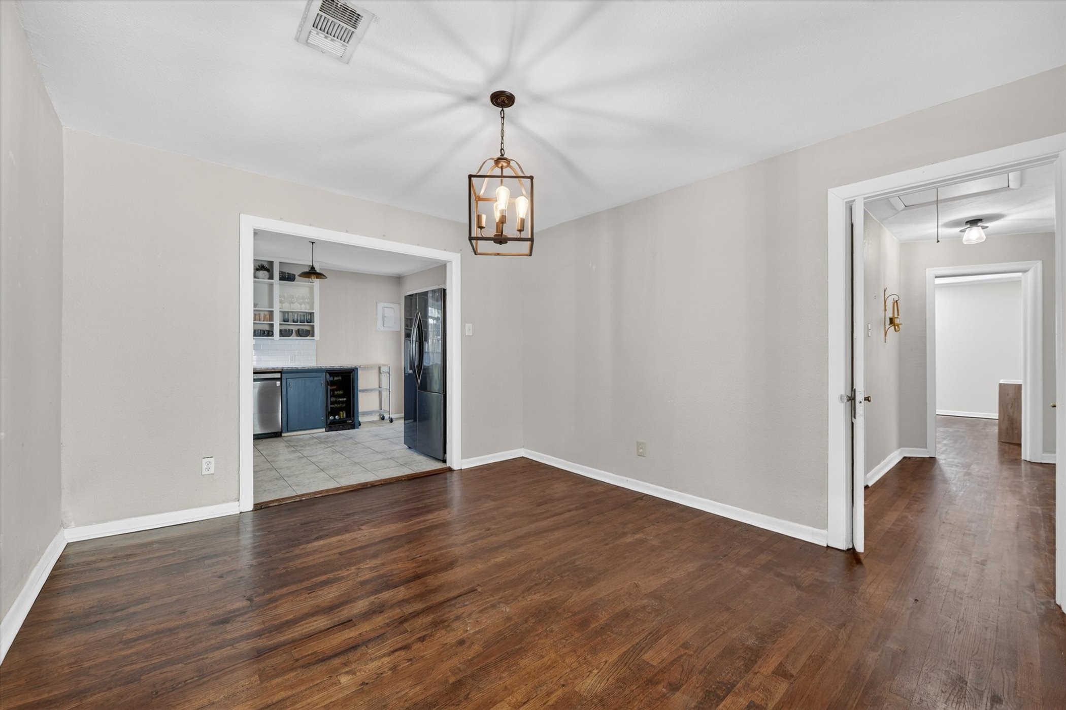 2129 Cardinal Lane Fort Worth TX 76111
