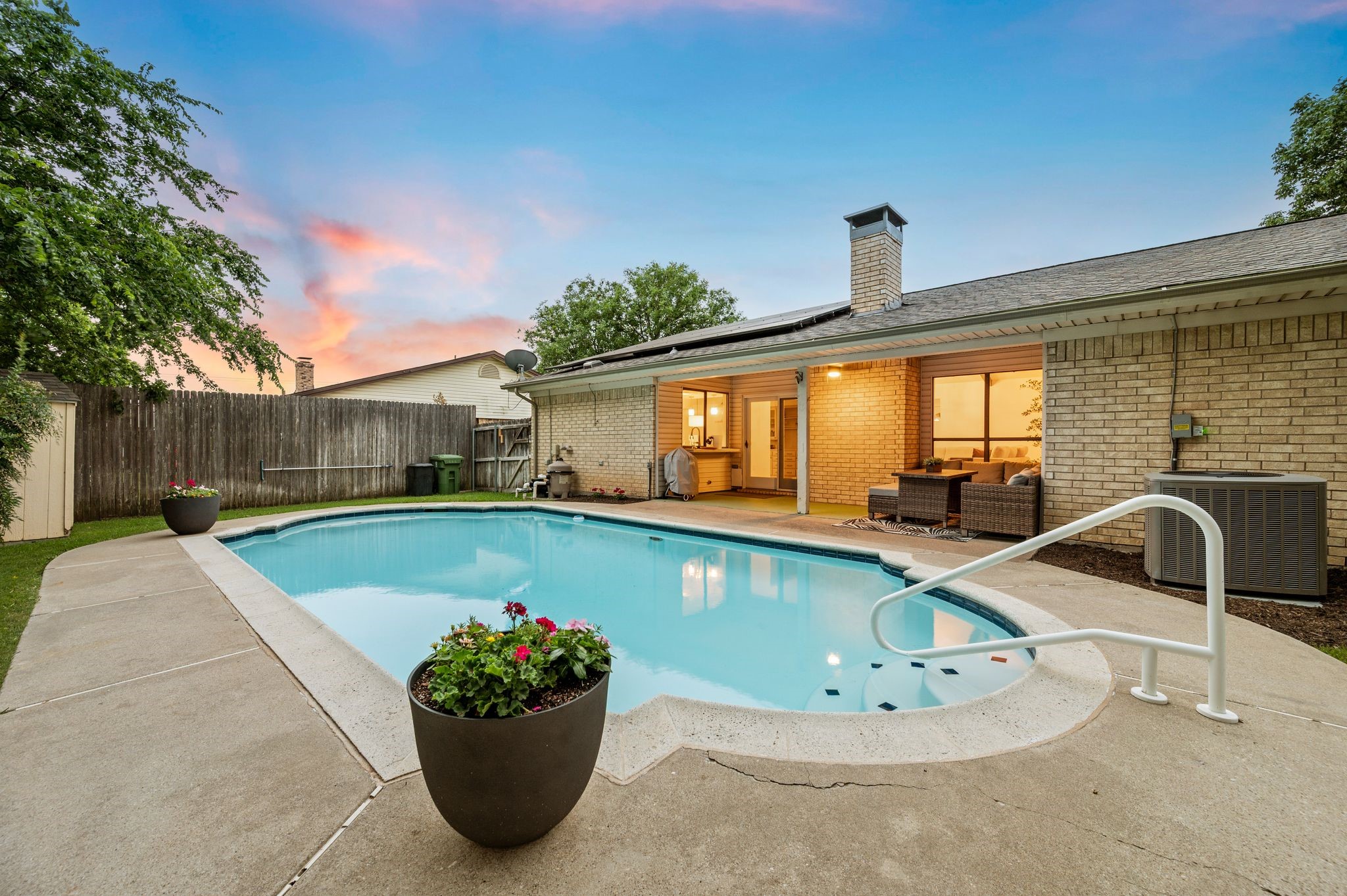 3004 Mossy Oak Lane Bedford TX 76021