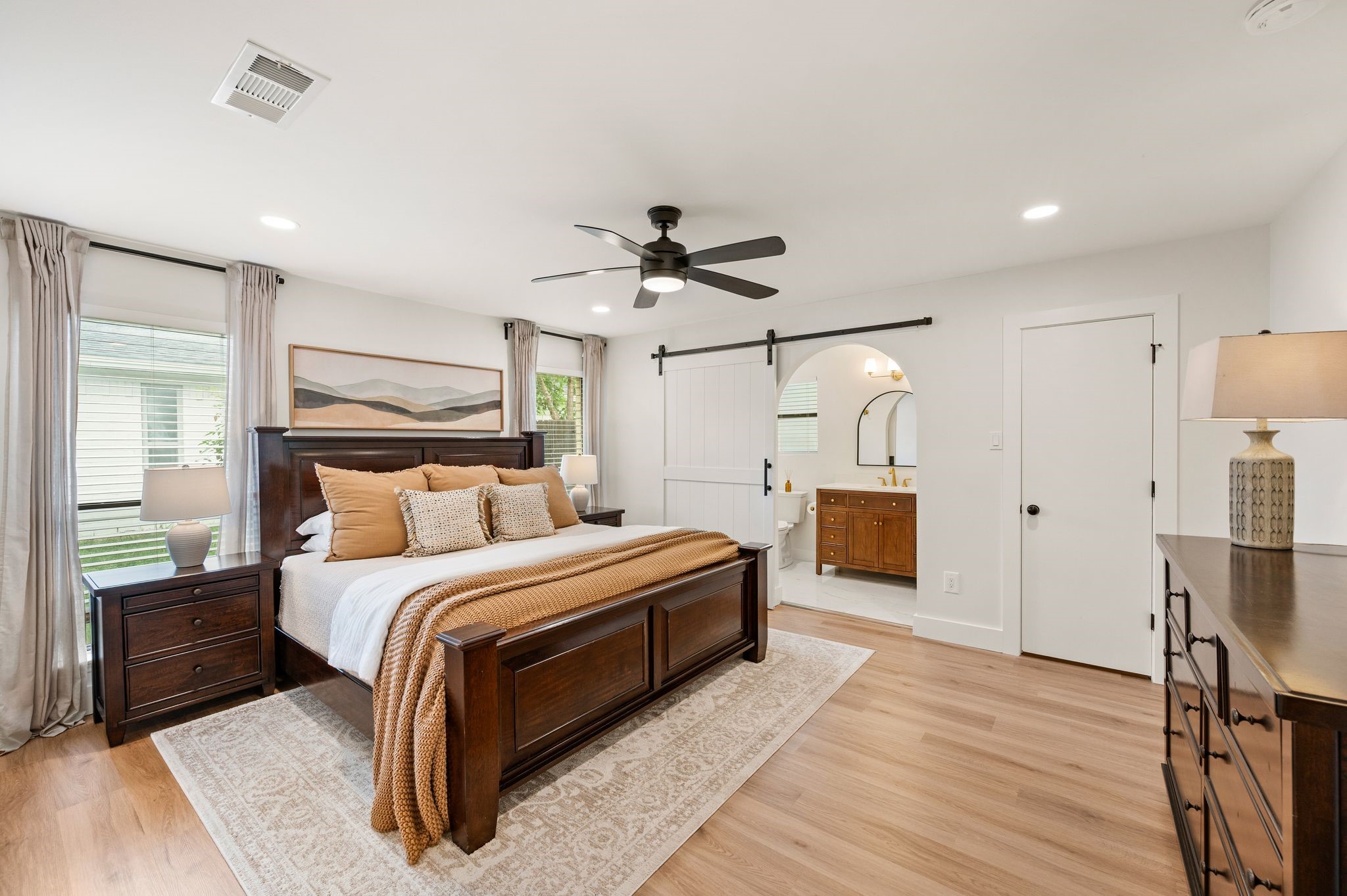 3004 Mossy Oak Lane Bedford TX 76021