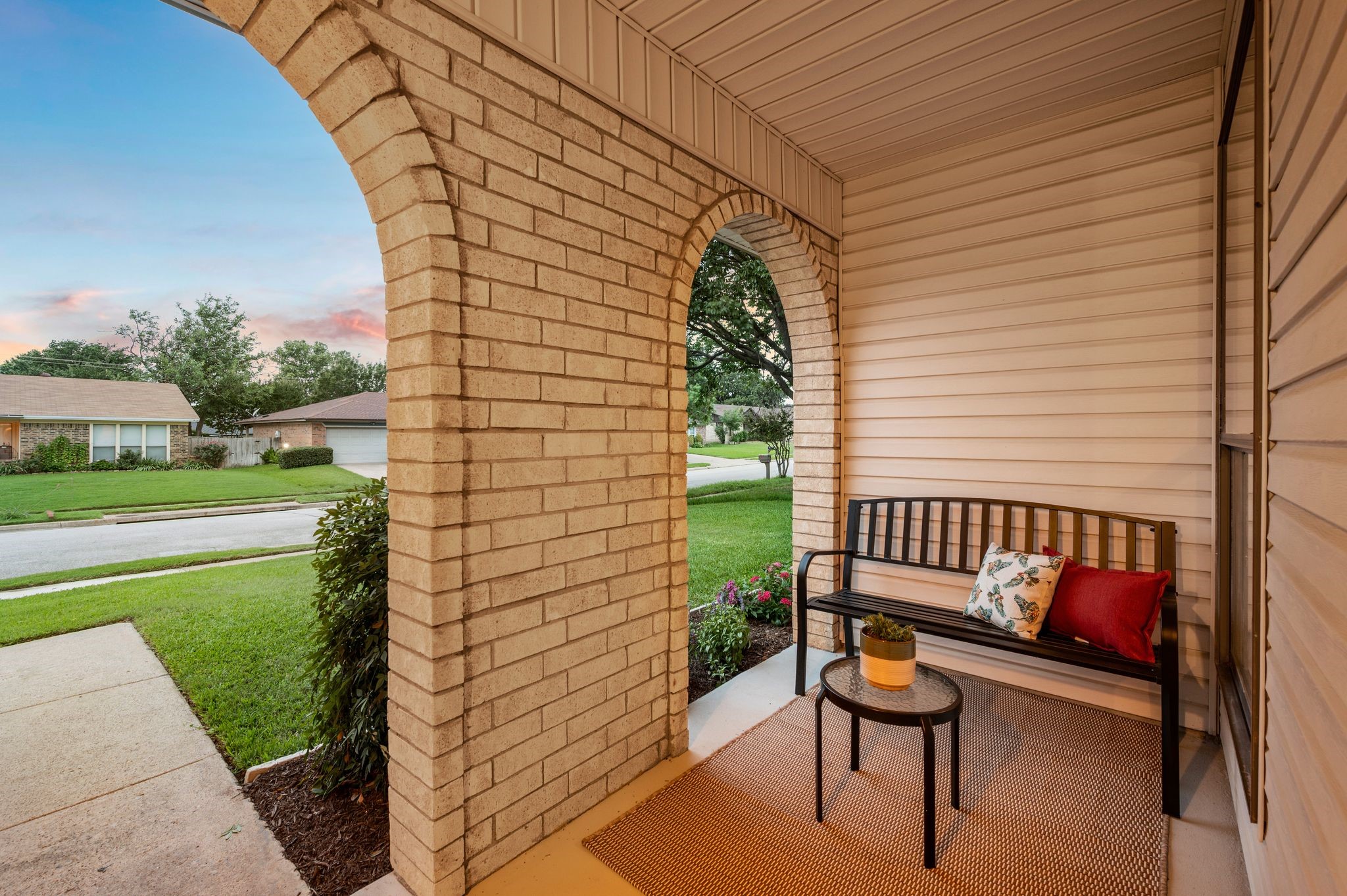 3004 Mossy Oak Lane Bedford TX 76021