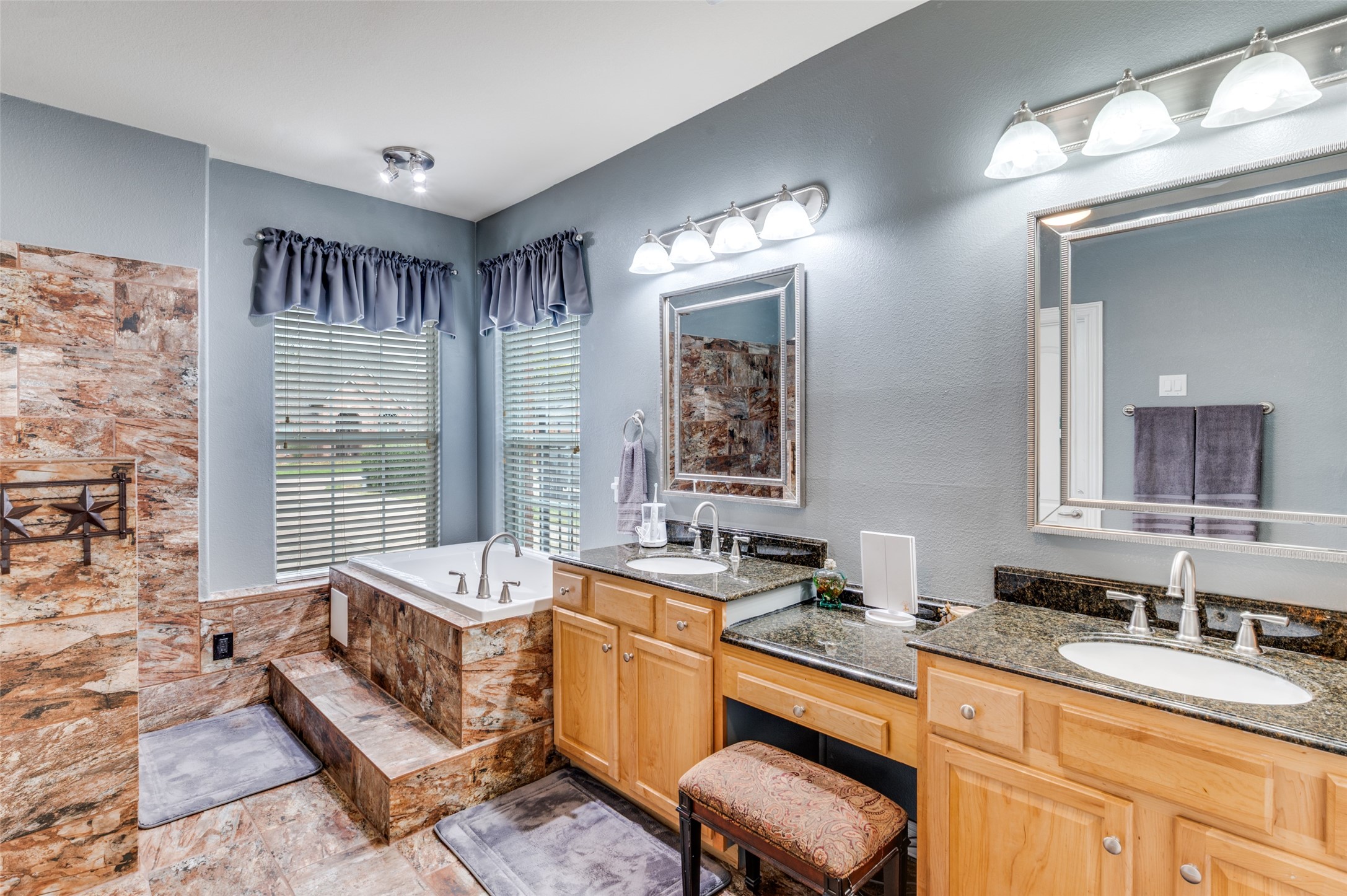 110 Paradise Cove Shady Shores TX 76208