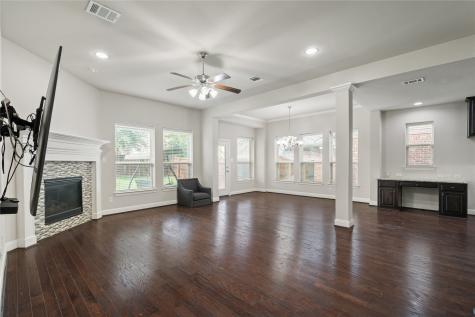 5812 Silverton Avenue Mckinney TX 75070