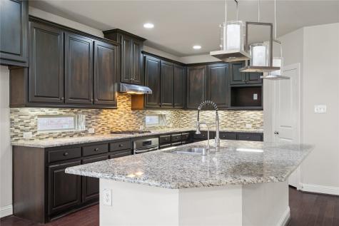 5812 Silverton Avenue Mckinney TX 75070