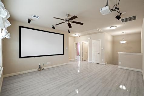 5812 Silverton Avenue Mckinney TX 75070