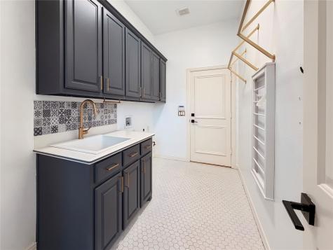 2206 Clearspring Drive N Irving TX 75063