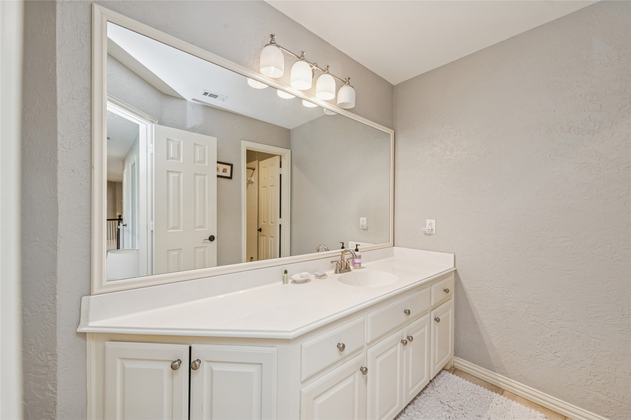 2206 Clearspring Drive N Irving TX 75063