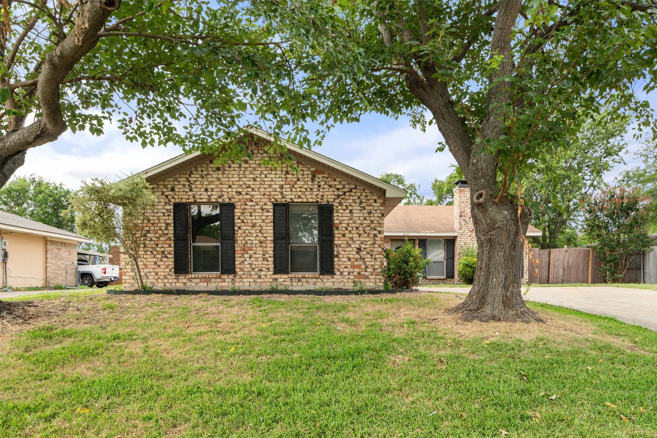 610 Reinosa Drive Garland TX 75043