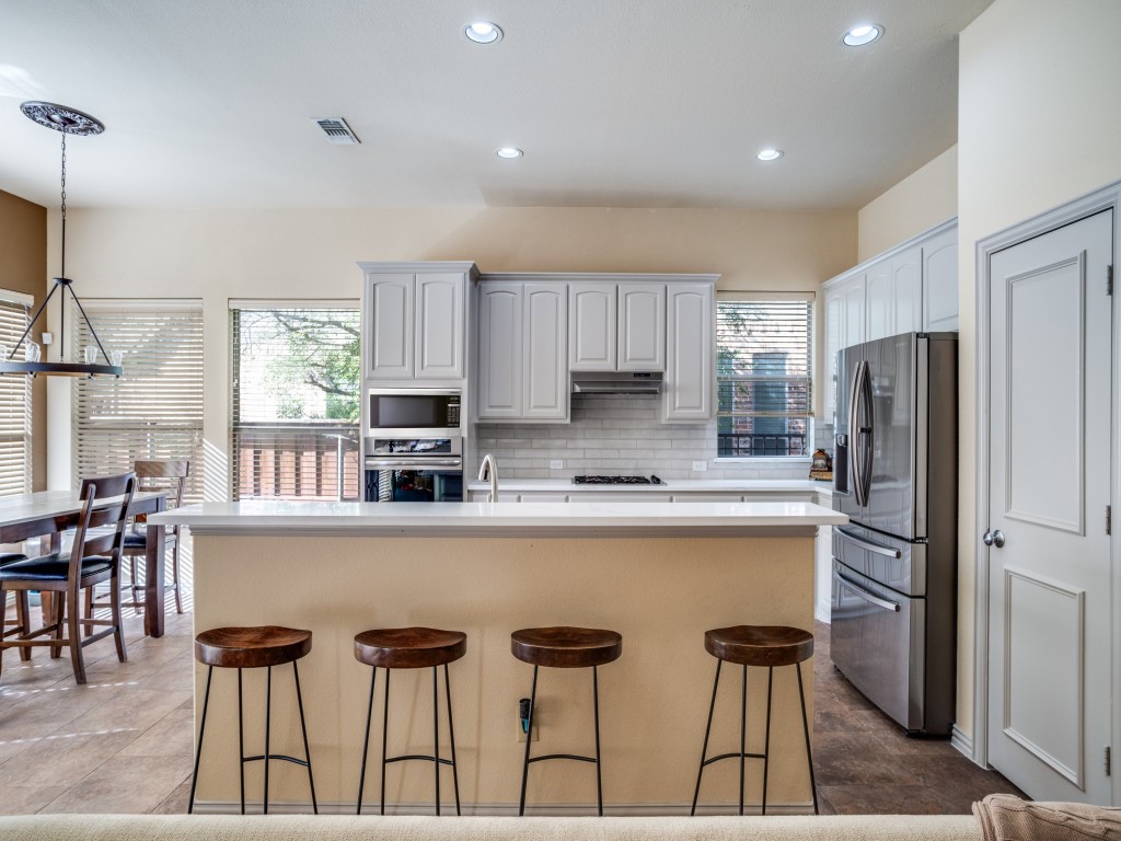 369 Parkvillage Avenue Fairview TX 75069