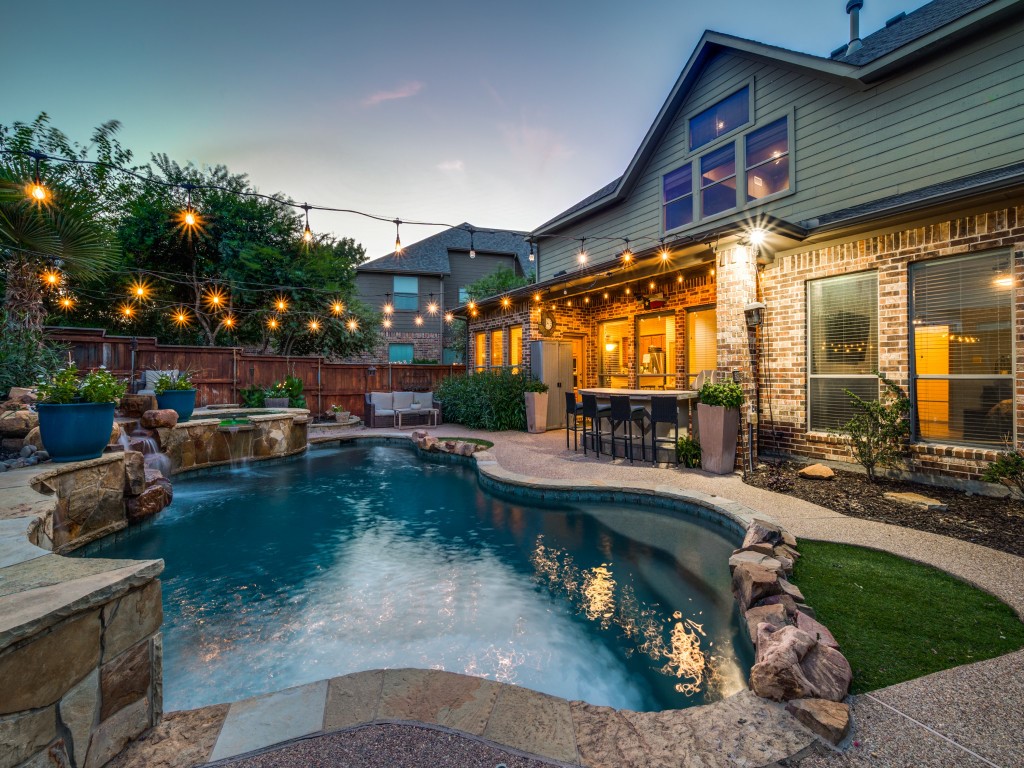 369 Parkvillage Avenue Fairview TX 75069