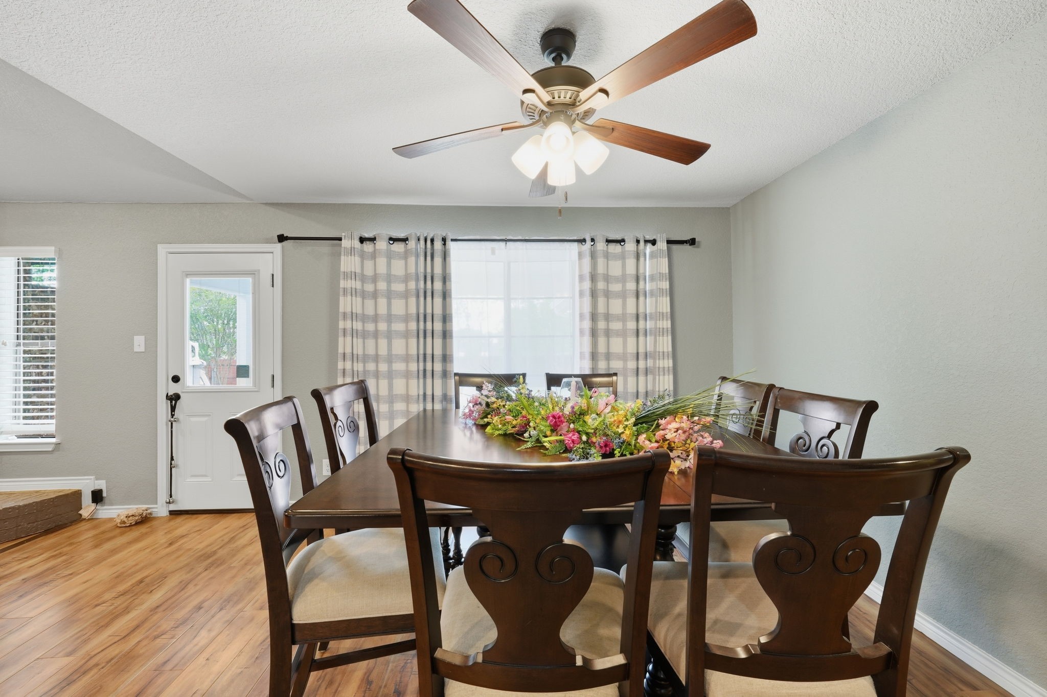 6521 Riviera Drive North Richland Hills TX 76180