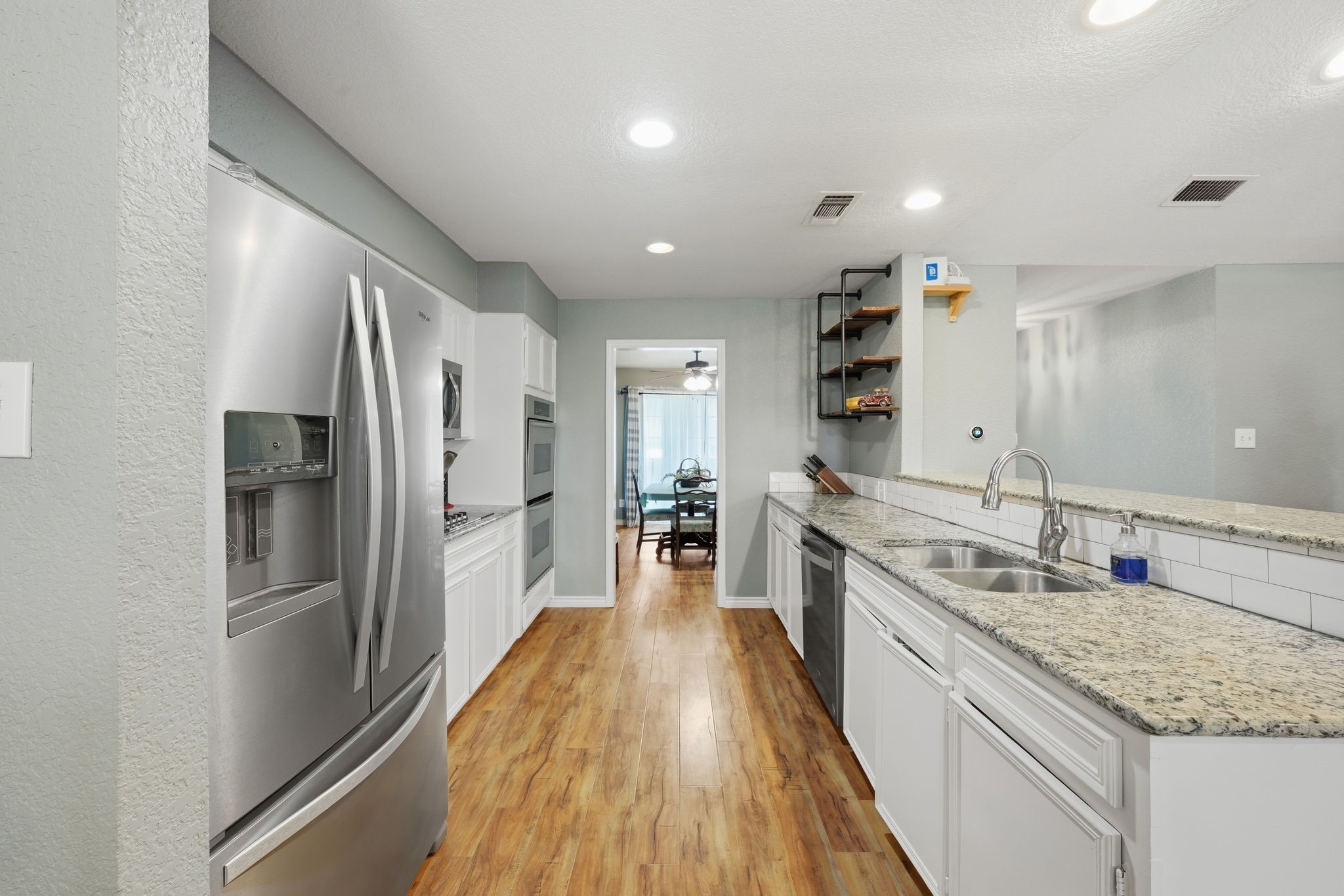 6521 Riviera Drive North Richland Hills TX 76180