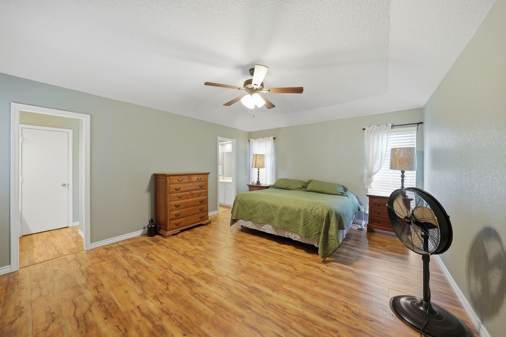 6521 Riviera Drive North Richland Hills TX 76180