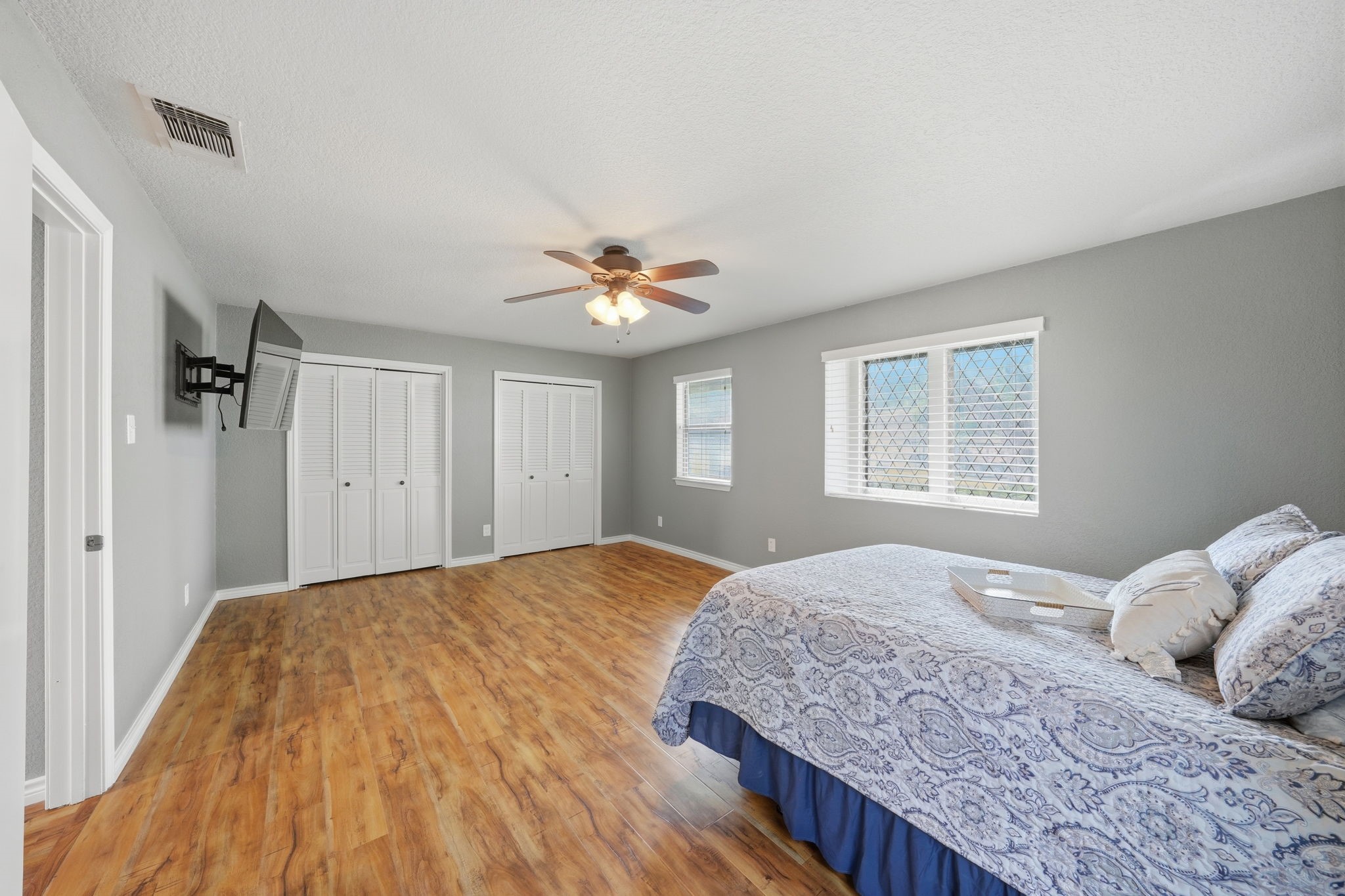 6521 Riviera Drive North Richland Hills TX 76180